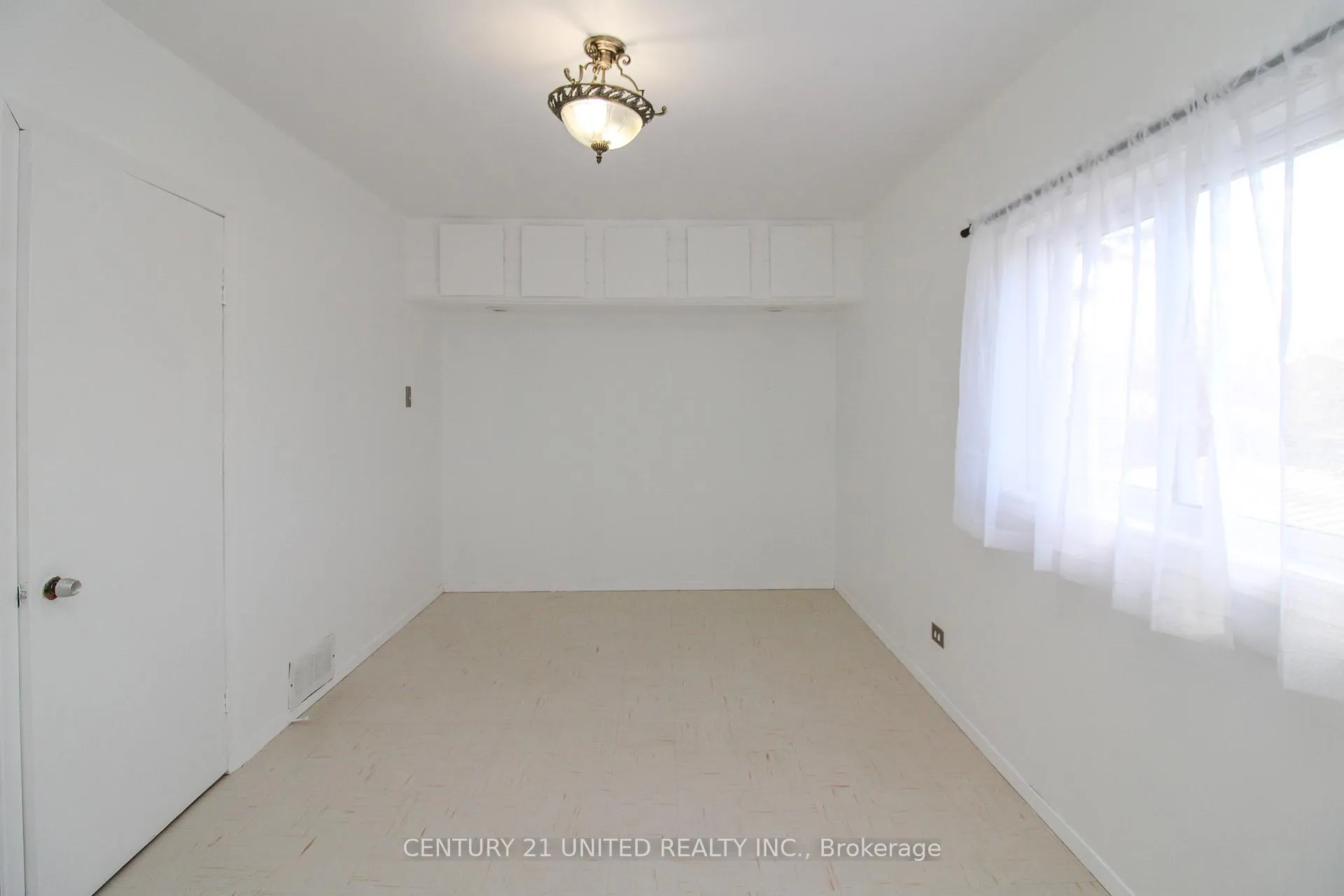 Photo 23 of 677 Orpington Road, Peterborough, Otonabee Ward 1 — HOMEH