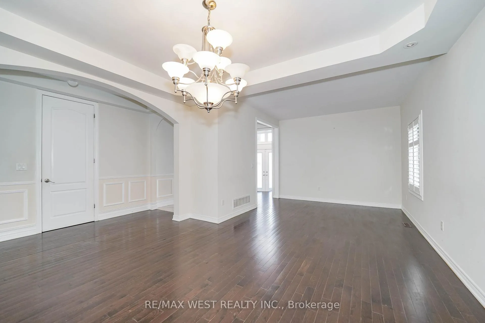 Photo 2 of 23 Vespahills Crescent, Brampton, Bram East — HOMEH