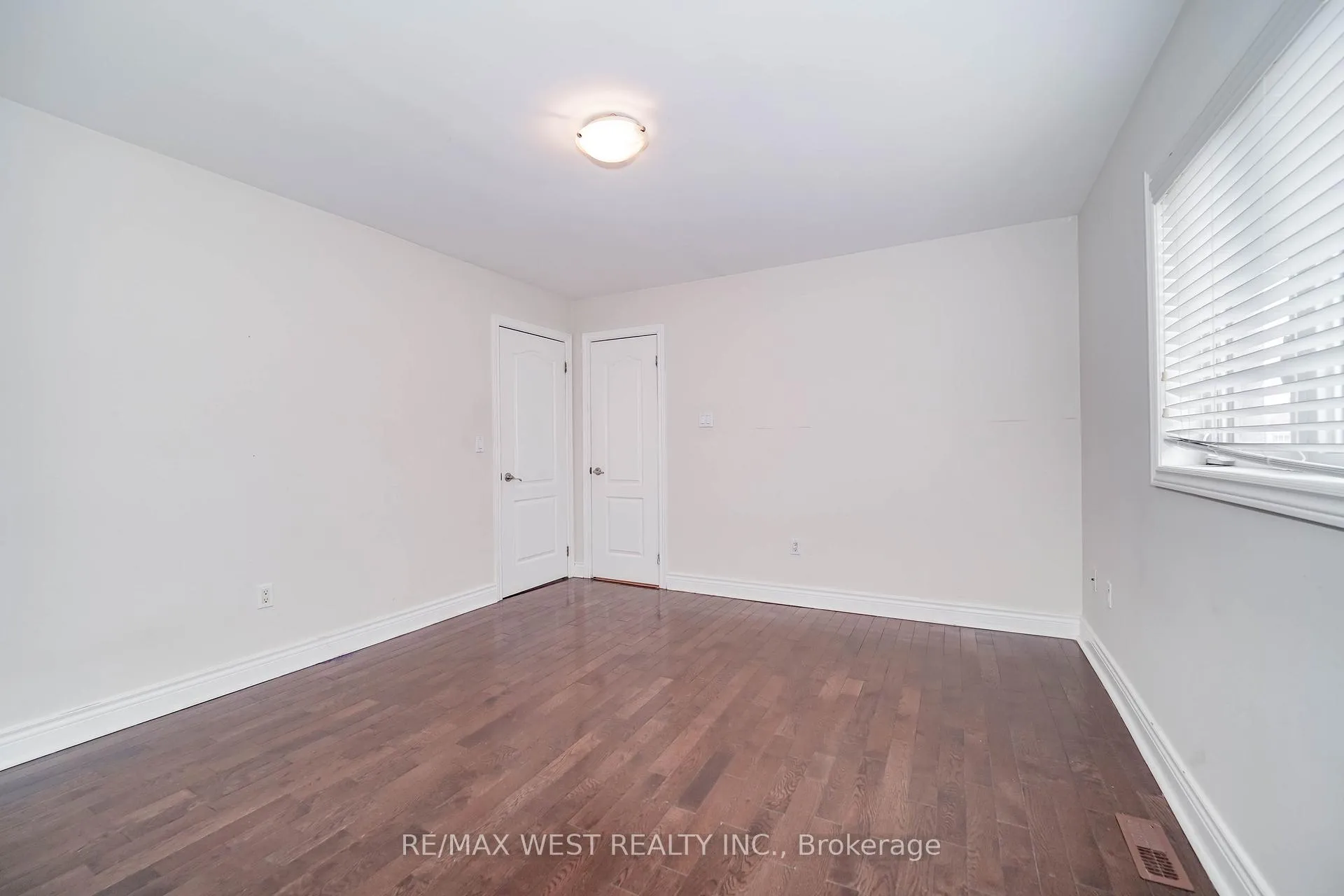 Photo 13 of 23 Vespahills Crescent, Brampton, Bram East — HOMEH
