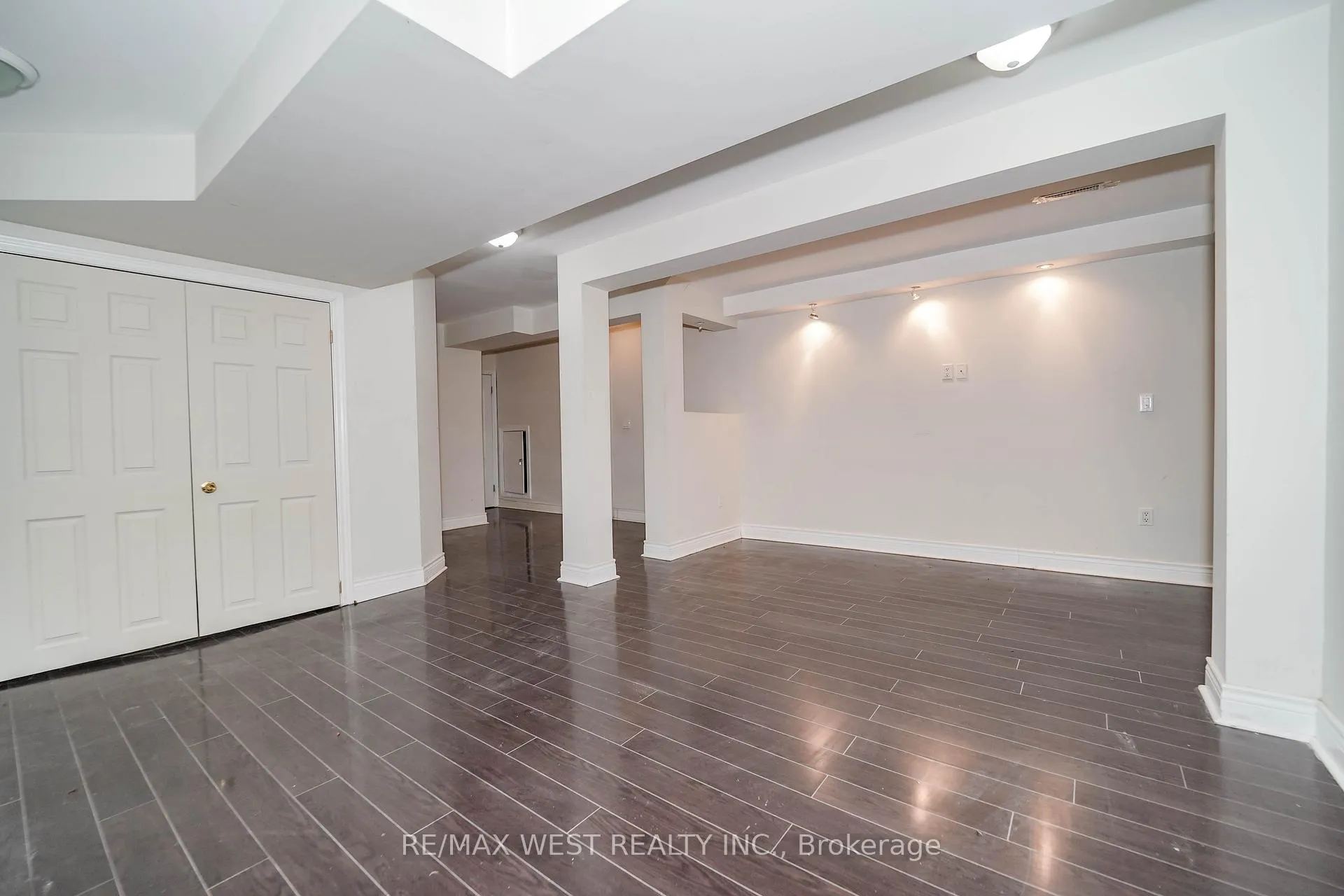 Photo 18 of 23 Vespahills Crescent, Brampton, Bram East — HOMEH