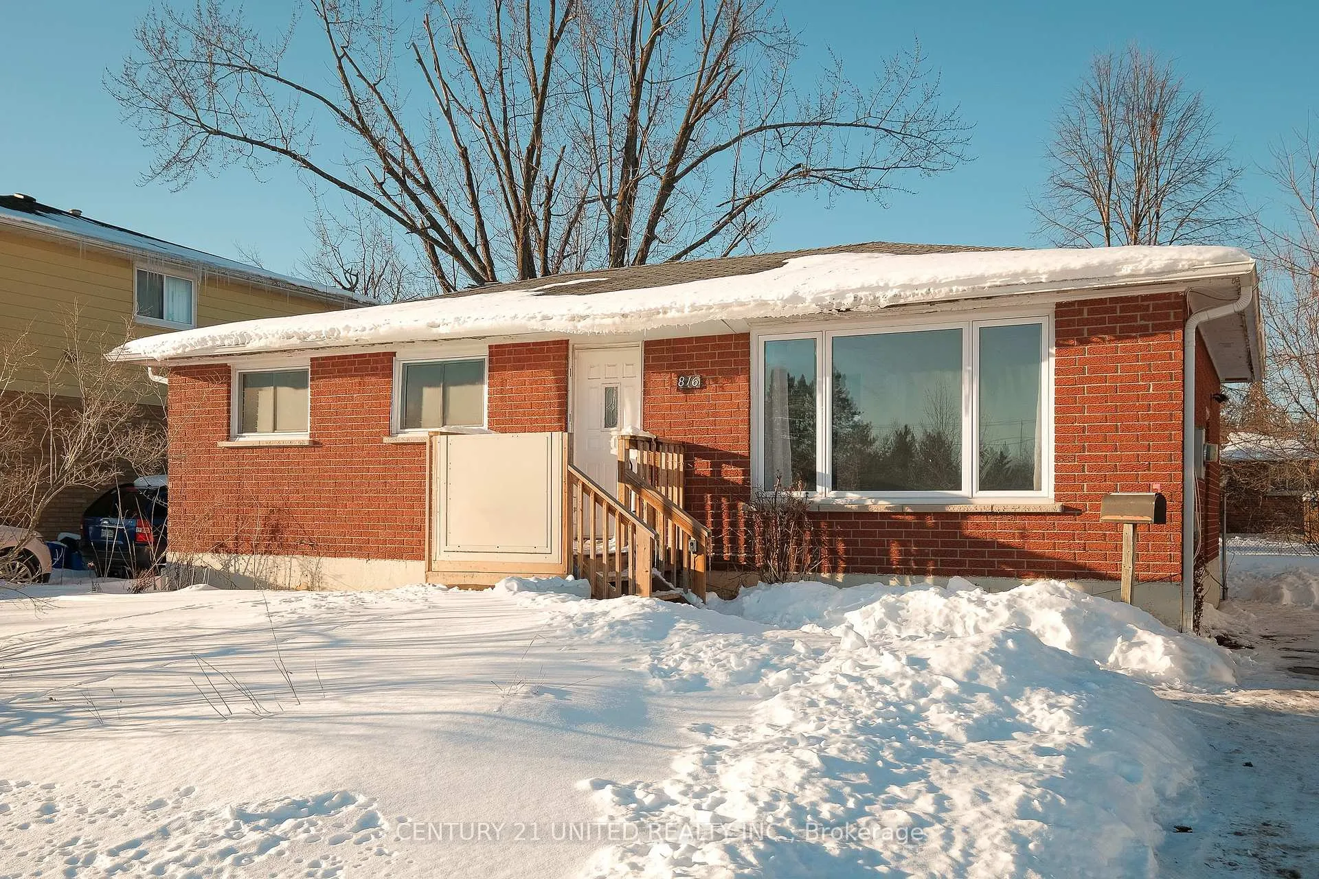 Photo 1 of 816 Stocker Road, Peterborough, Otonabee Ward 1 — HOMEH