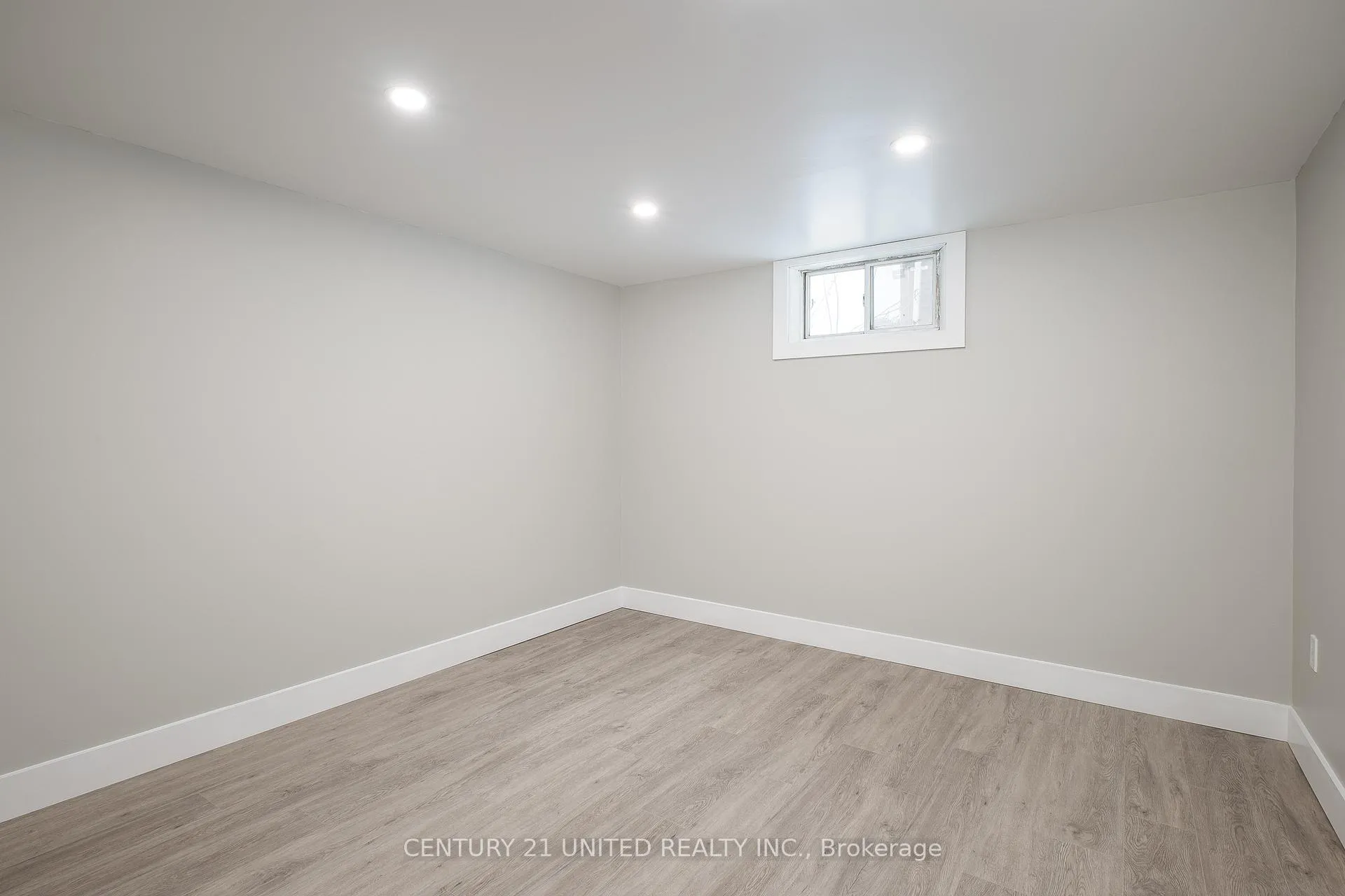 Photo 18 of 816 Stocker Road, Peterborough, Otonabee Ward 1 — HOMEH