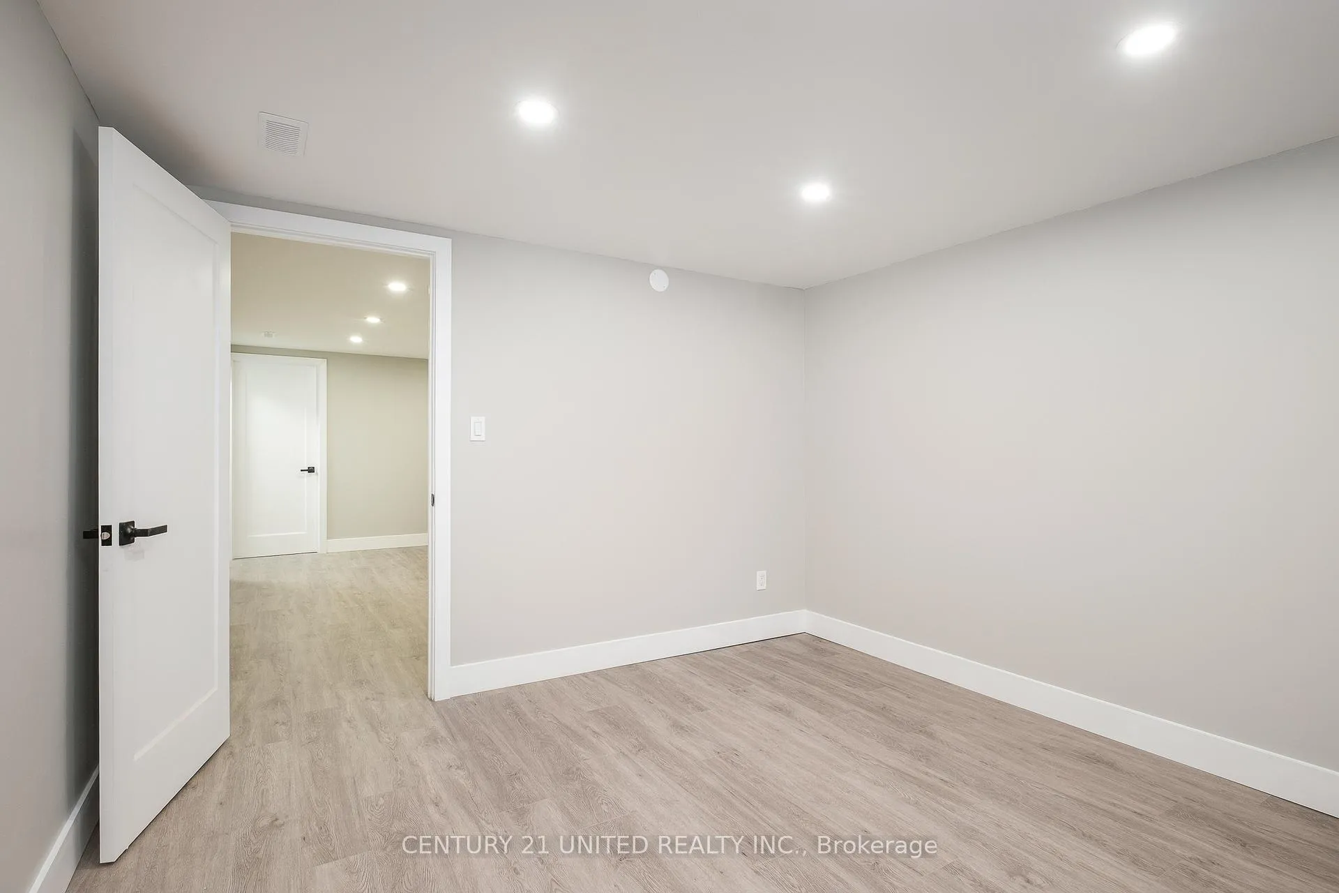 Photo 19 of 816 Stocker Road, Peterborough, Otonabee Ward 1 — HOMEH