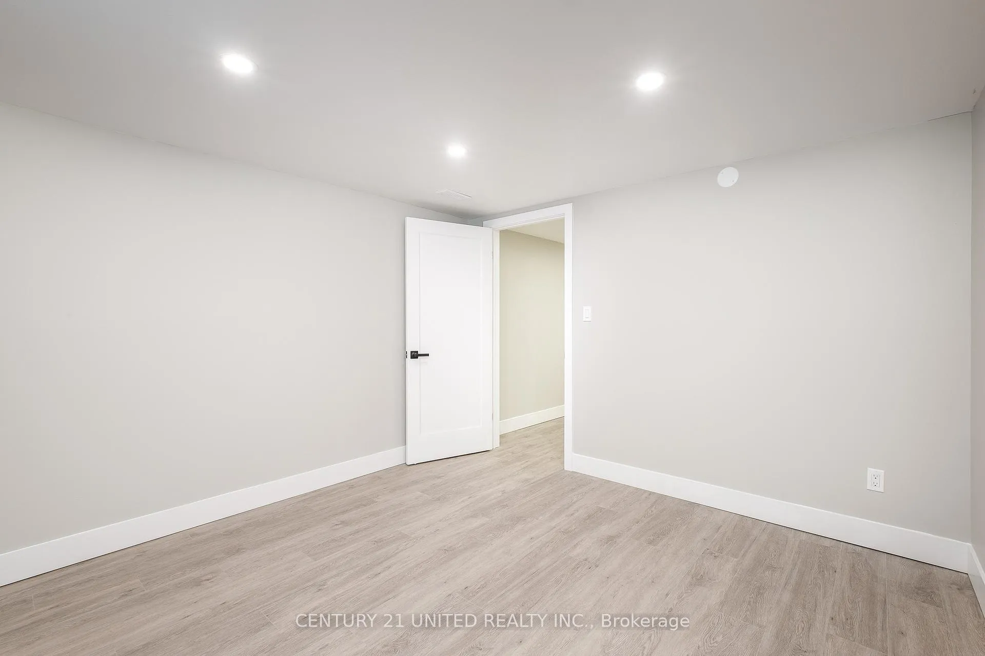 Photo 20 of 816 Stocker Road, Peterborough, Otonabee Ward 1 — HOMEH