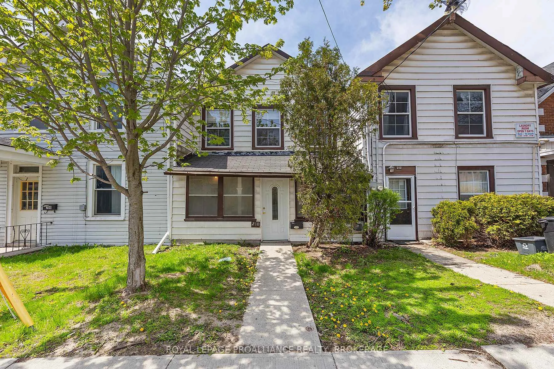 Front of 210-212 University Avenue