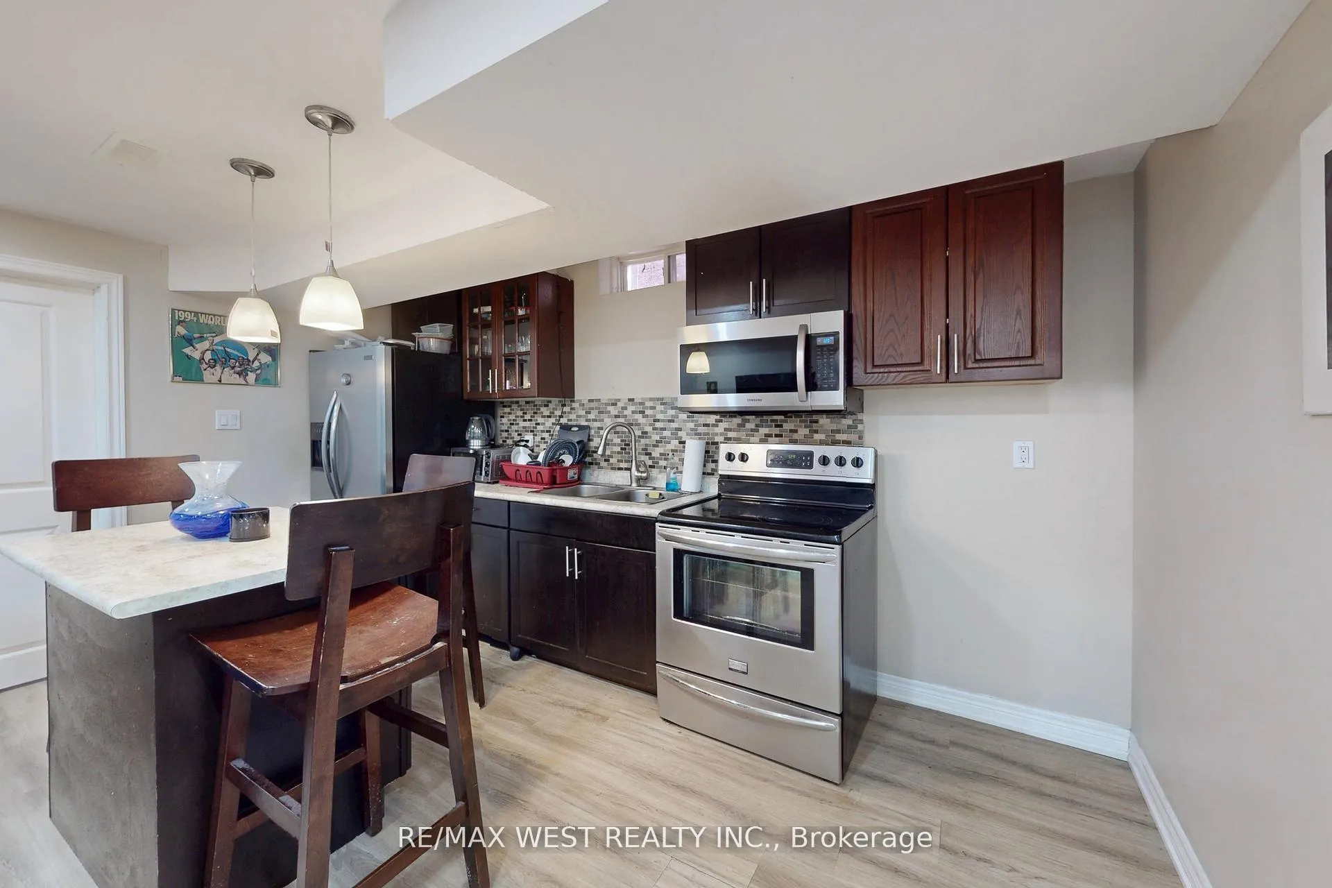 Photo 40 of 601 Sunbird Trail, Pickering, Amberlea — HOMEH