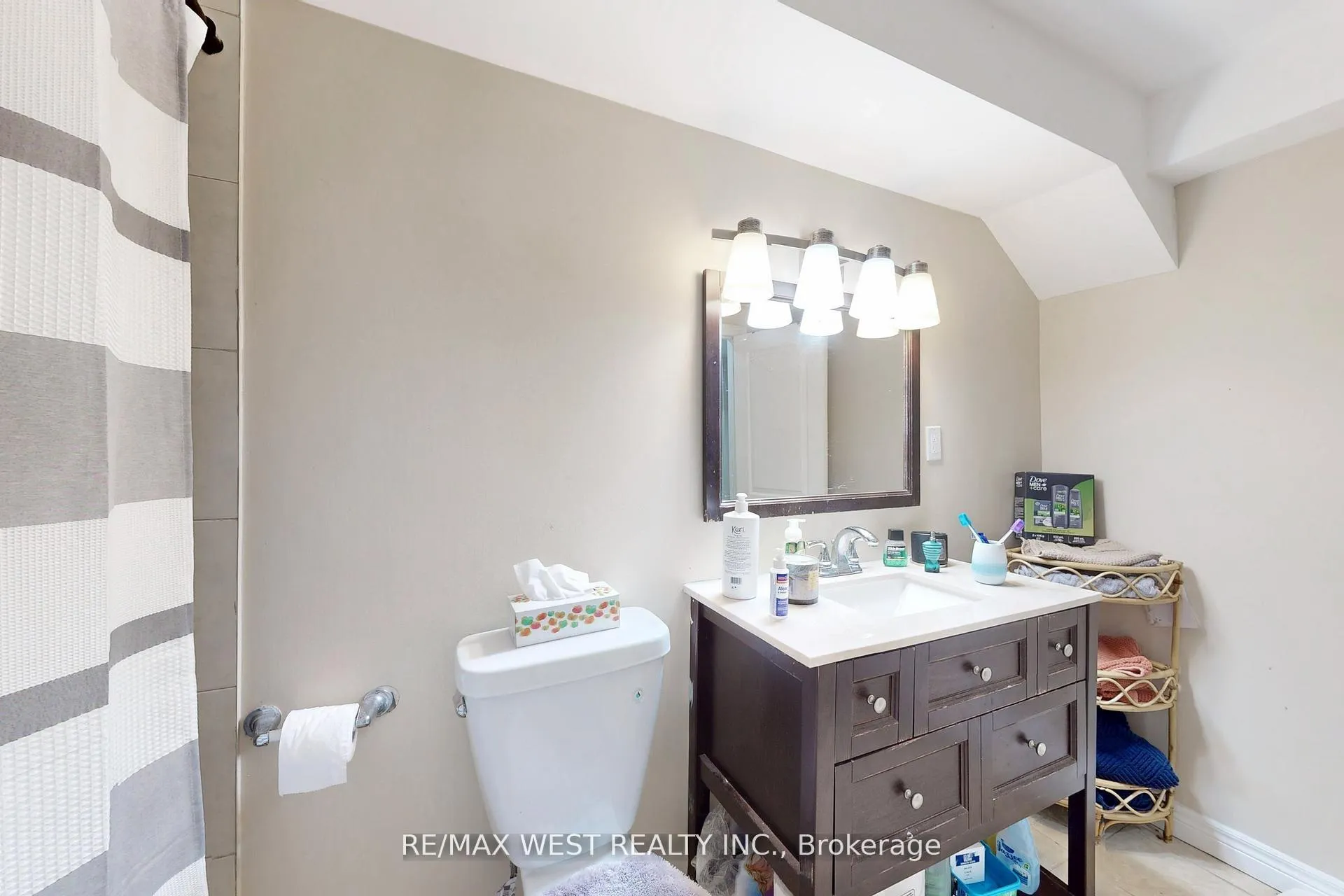 Photo 44 of 601 Sunbird Trail, Pickering, Amberlea — HOMEH