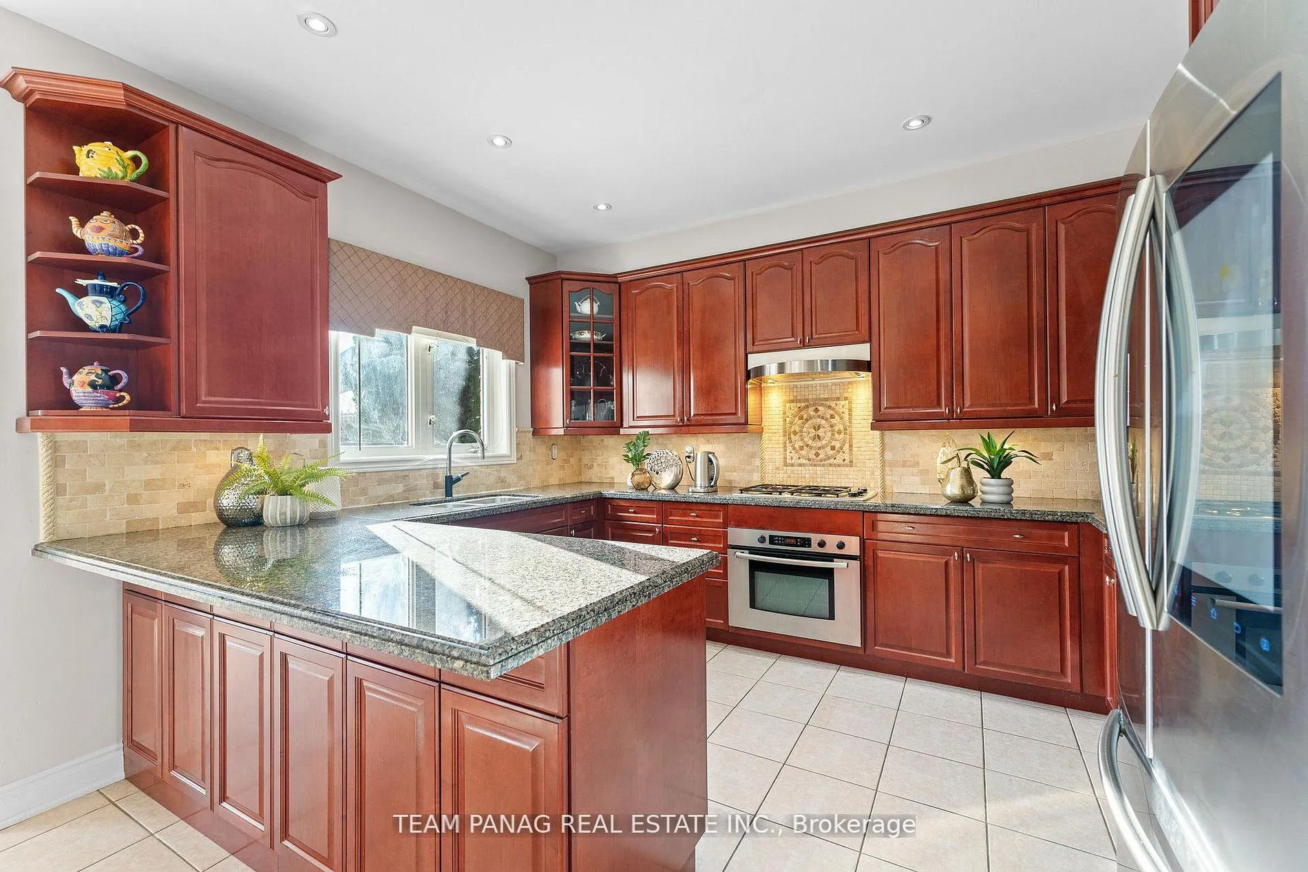 Photo 13 of 12 Concorde Drive, Brampton, Vales of Castlemore North — HOMEH