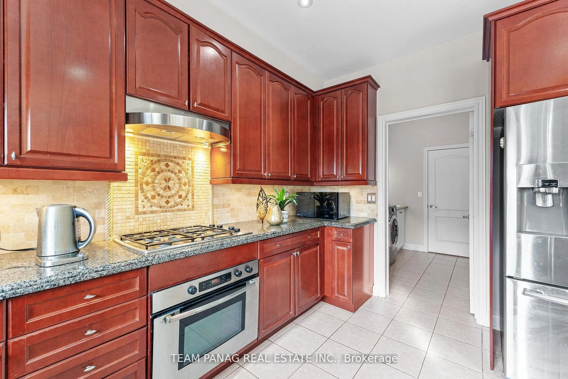 Photo 17 of 12 Concorde Drive, Brampton, Vales of Castlemore North — HOMEH