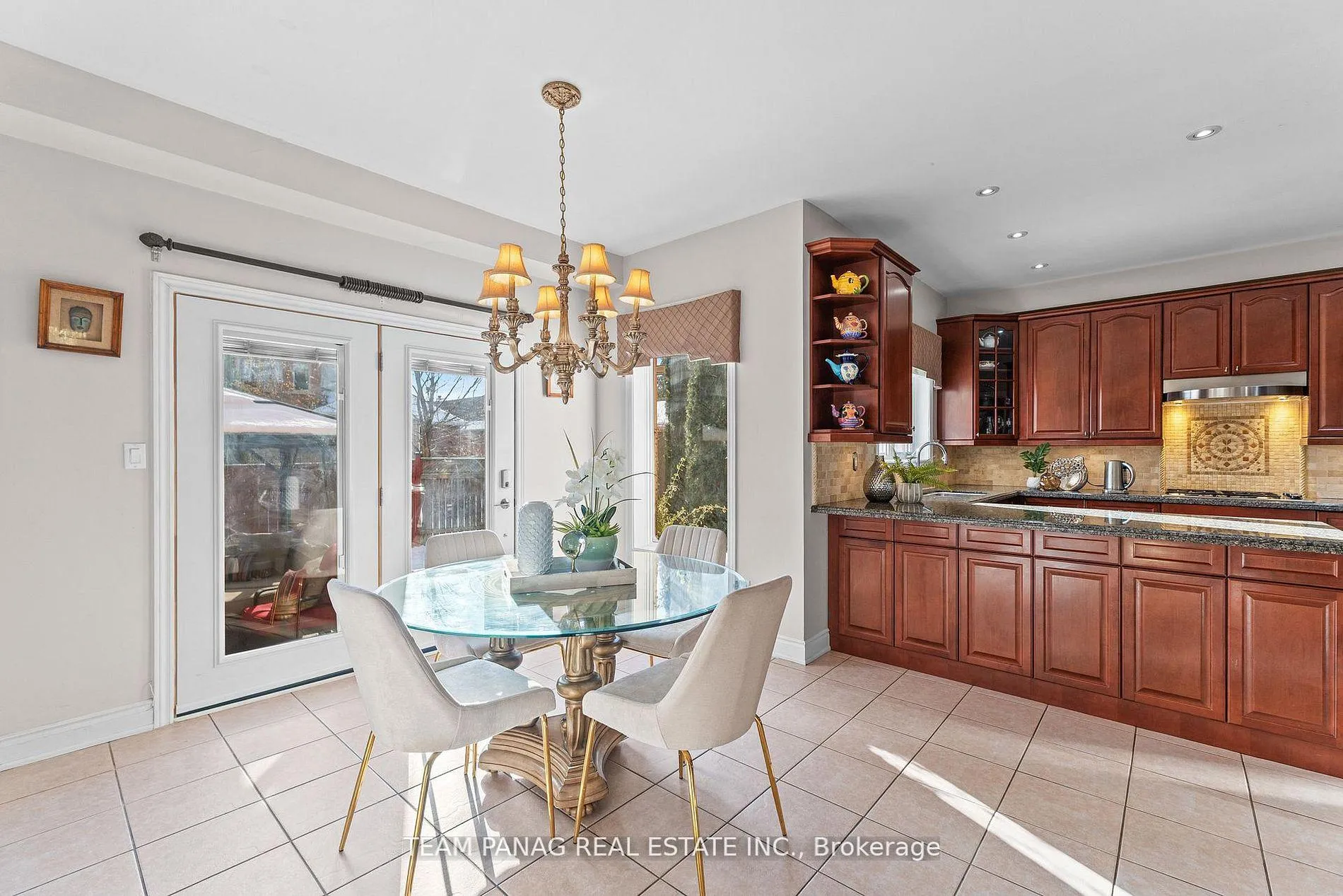 Photo 18 of 12 Concorde Drive, Brampton, Vales of Castlemore North — HOMEH
