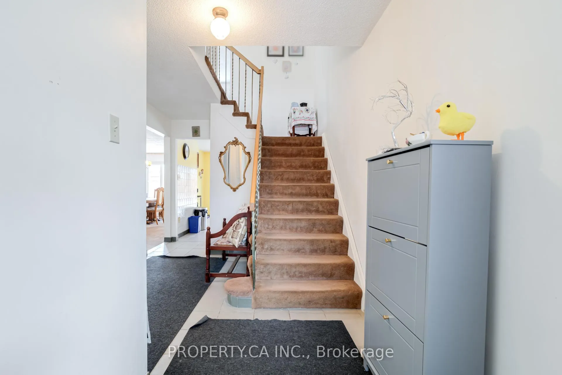 Photo 4 of 42 Wildercroft Avenue, Brampton, Brampton North — HOMEH