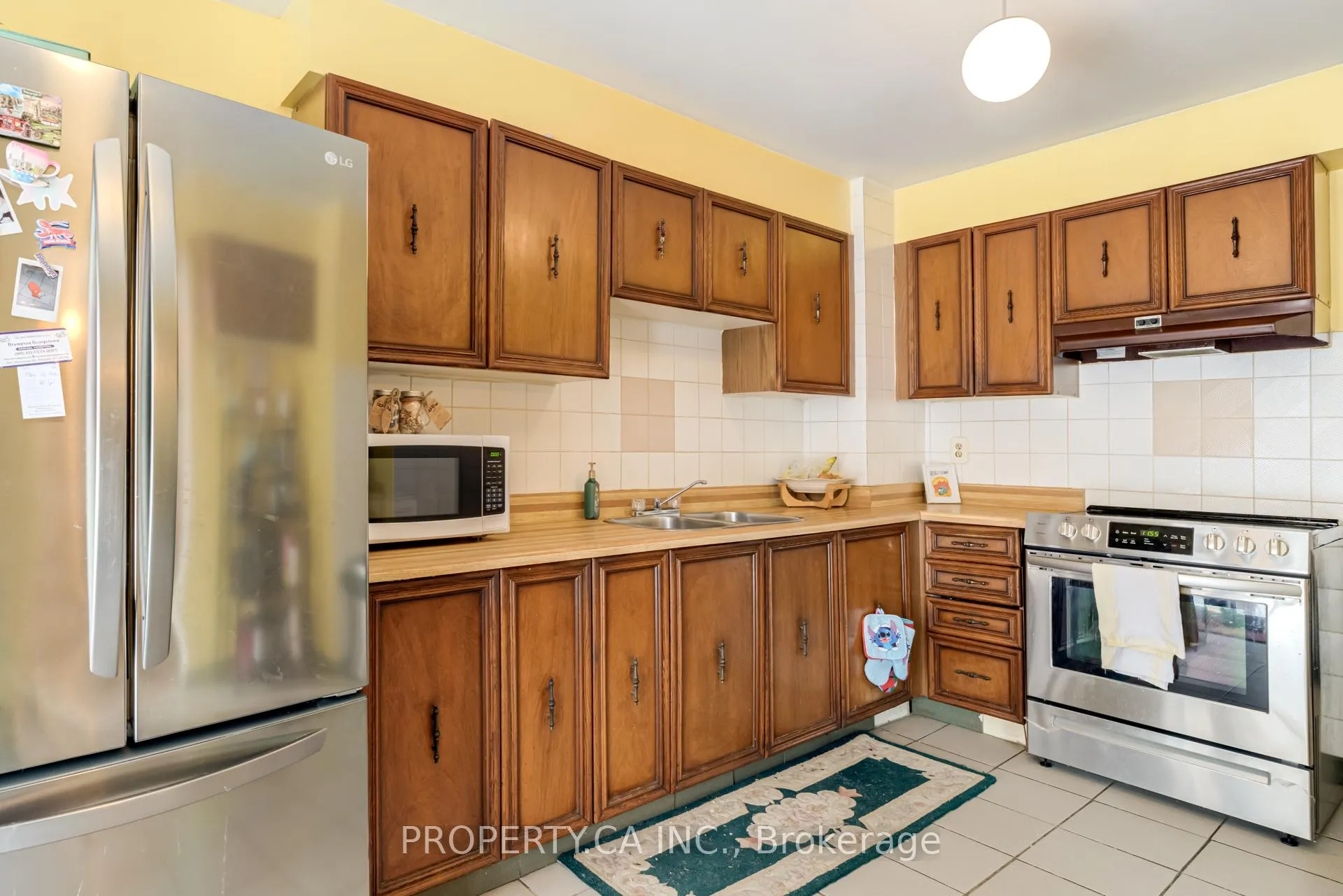 Photo 12 of 42 Wildercroft Avenue, Brampton, Brampton North — HOMEH