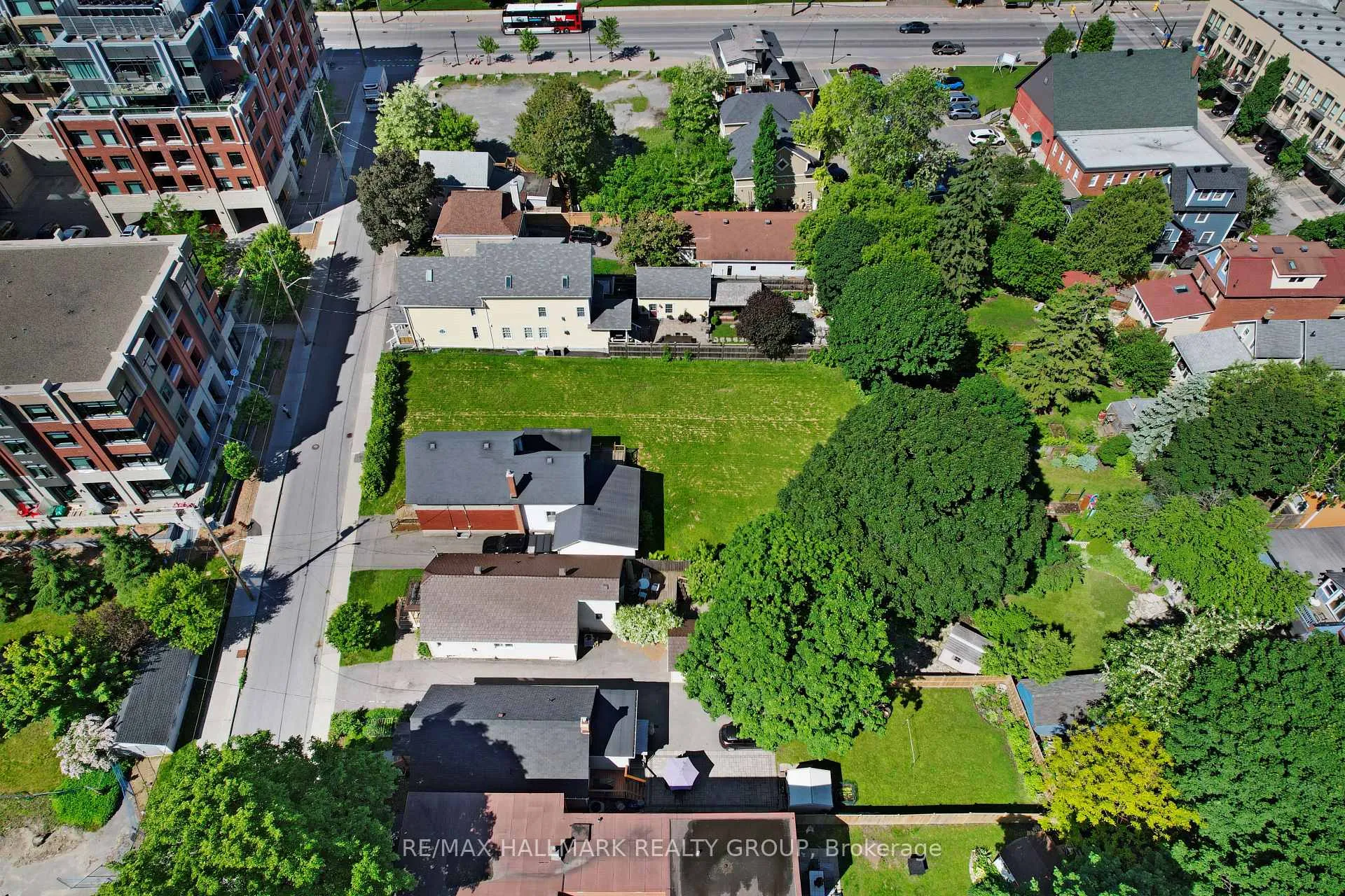 Photo 2 of 67 Springhurst Avenue, Ottawa, Ottawa East — HOMEH