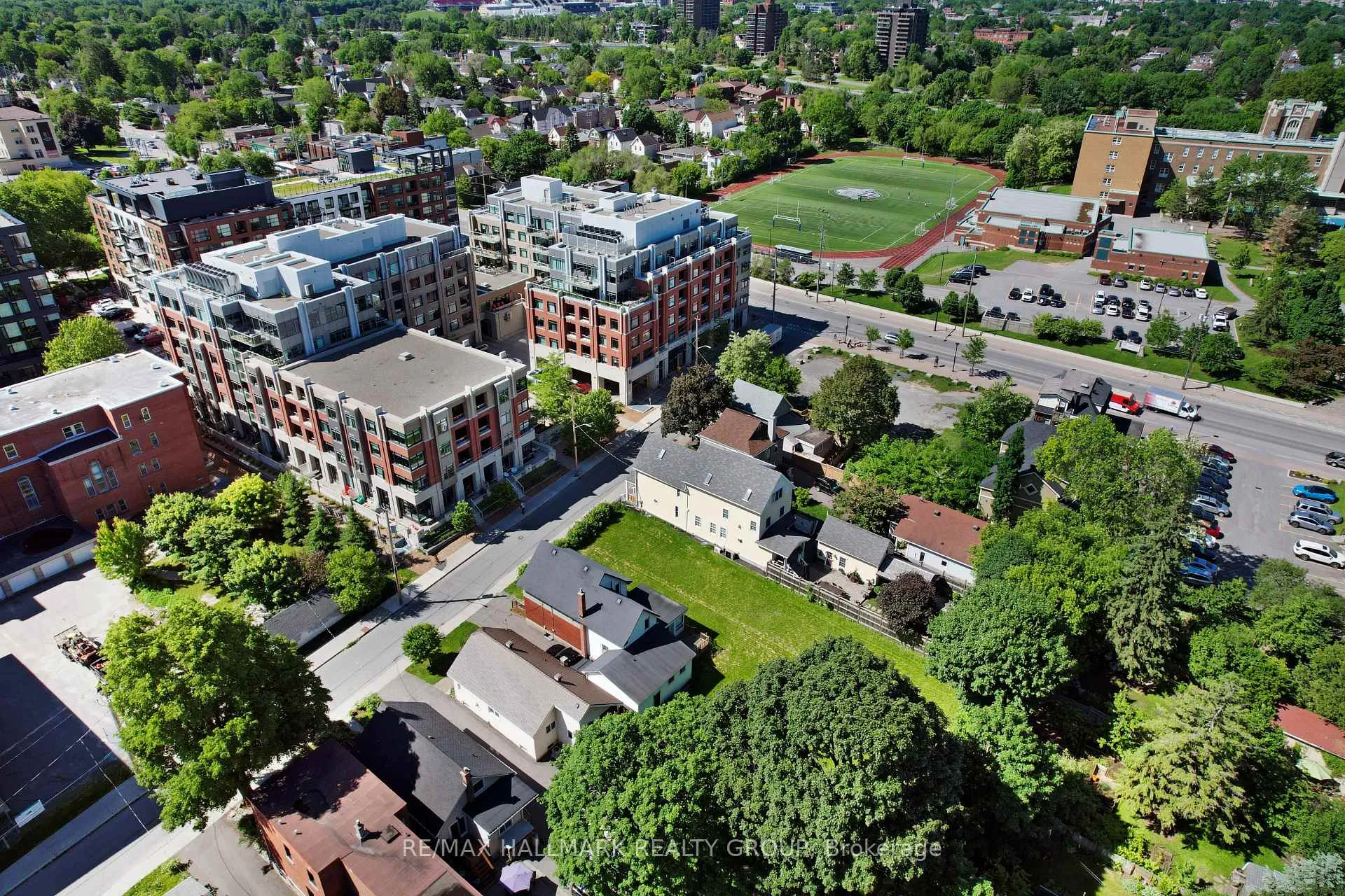 Photo 10 of 67 Springhurst Avenue, Ottawa, Ottawa East — HOMEH