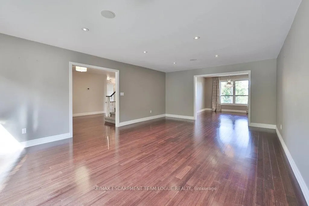 Photo 7 of 1179 Havendale Boulevard, Burlington, Tyandaga — HOMEH