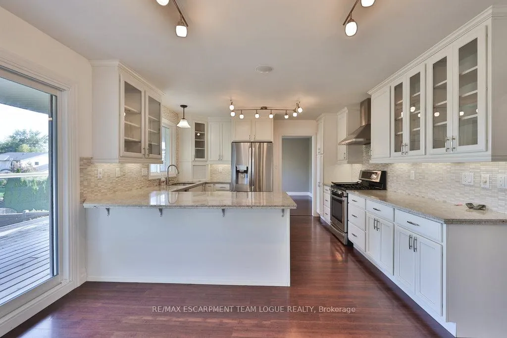 Photo 12 of 1179 Havendale Boulevard, Burlington, Tyandaga — HOMEH