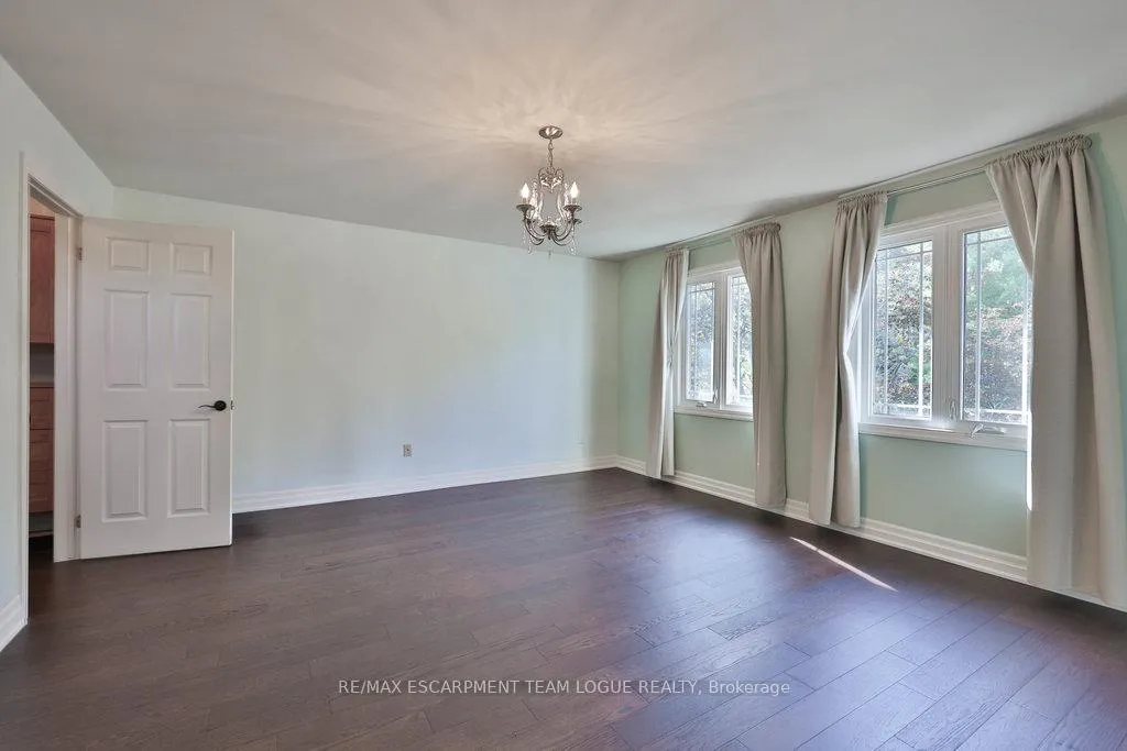 Photo 17 of 1179 Havendale Boulevard, Burlington, Tyandaga — HOMEH