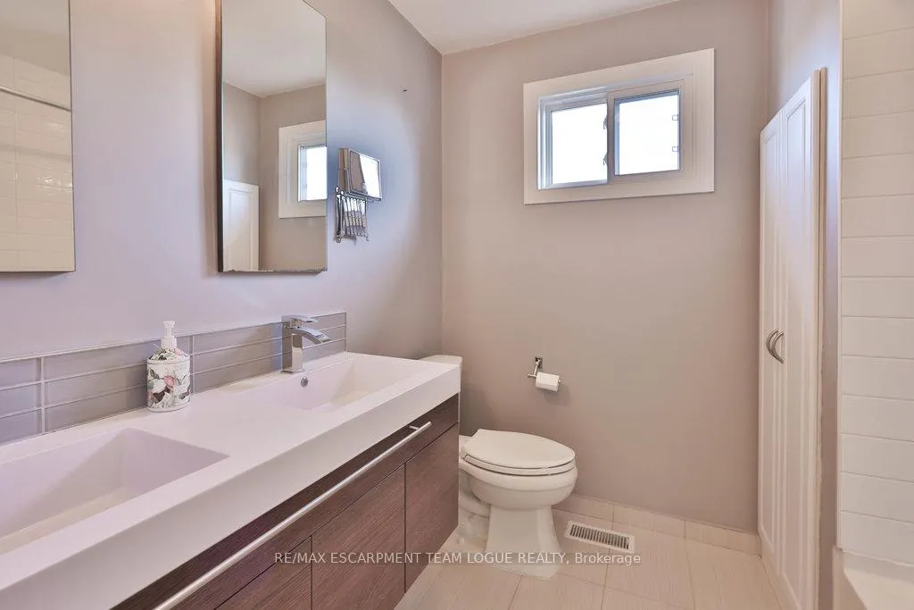 Photo 26 of 1179 Havendale Boulevard, Burlington, Tyandaga — HOMEH