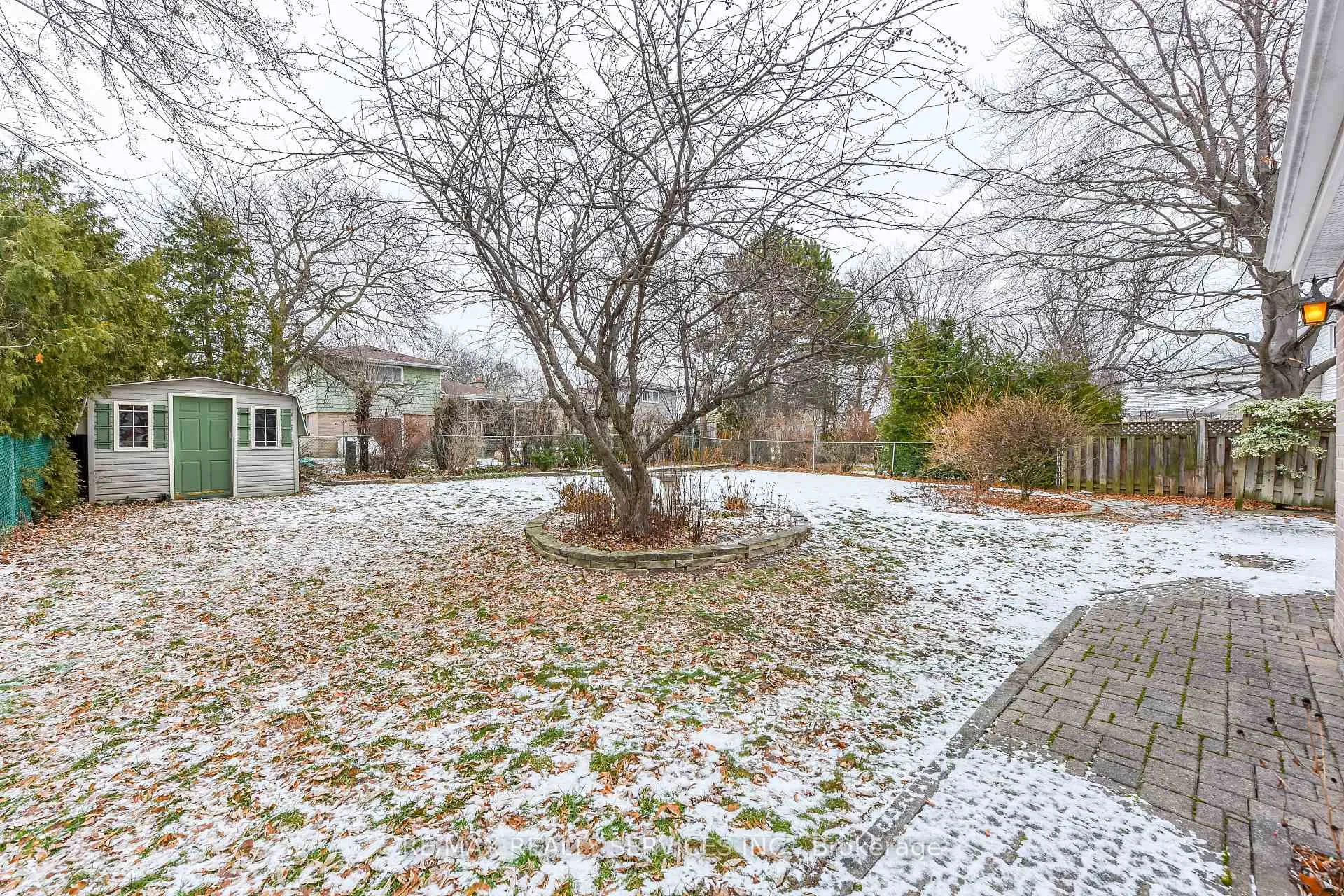 Photo 7 of 15 Richmond Drive, Brampton, Brampton East — HOMEH
