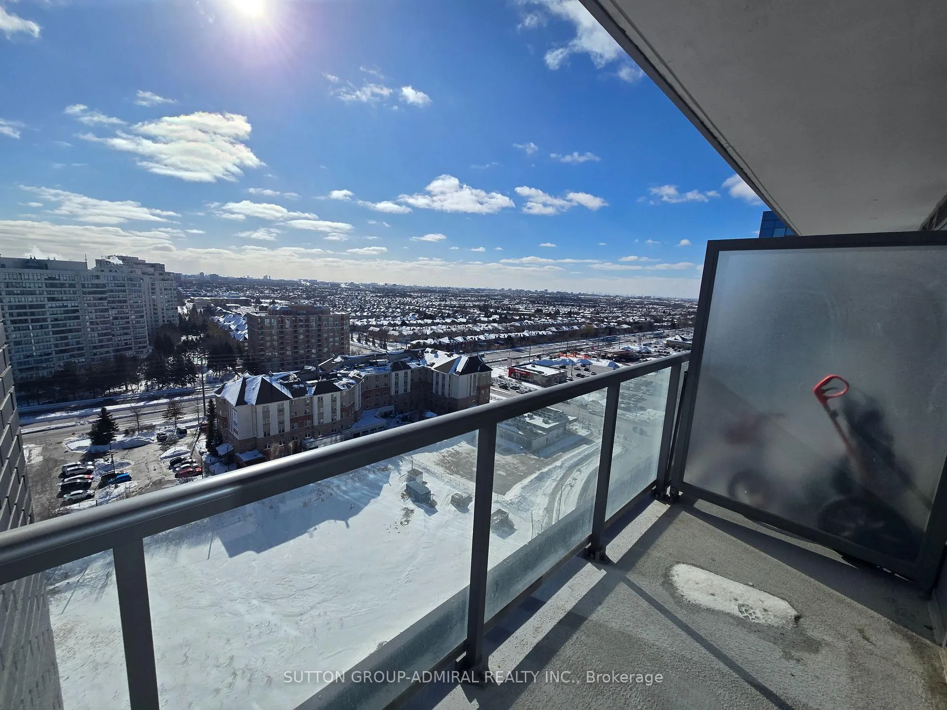 Photo 9 of Unit 1504, 20 Gatineau Drive, Vaughan, Beverley Glen — HOMEH