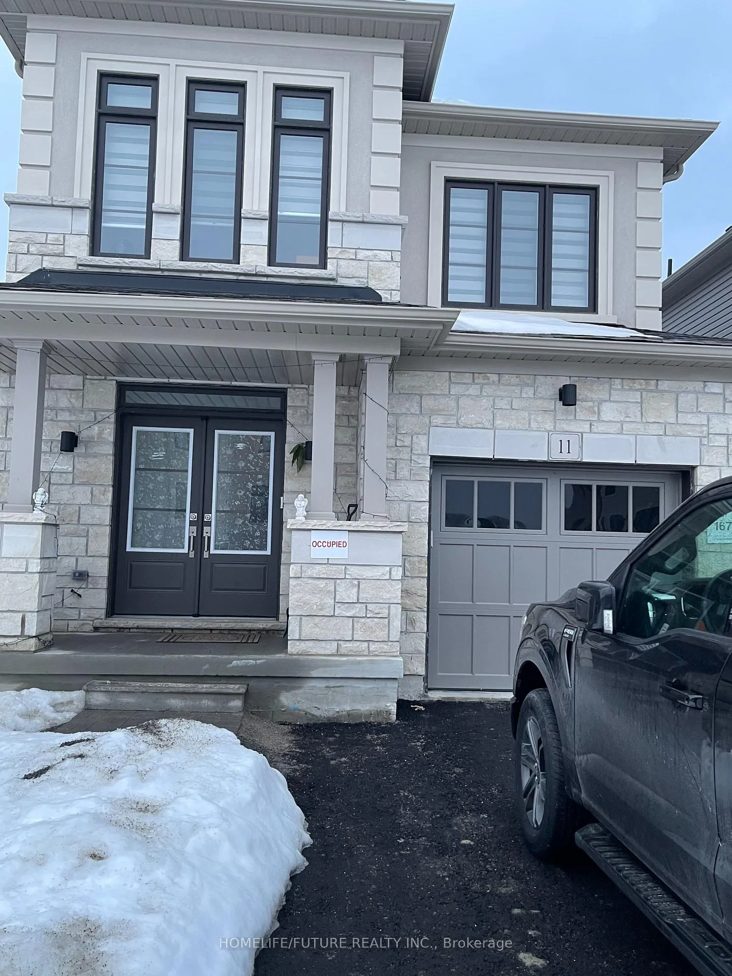 Photo 1 of 11 Salmon Crescent, Clarington, Bowmanville — HOMEH