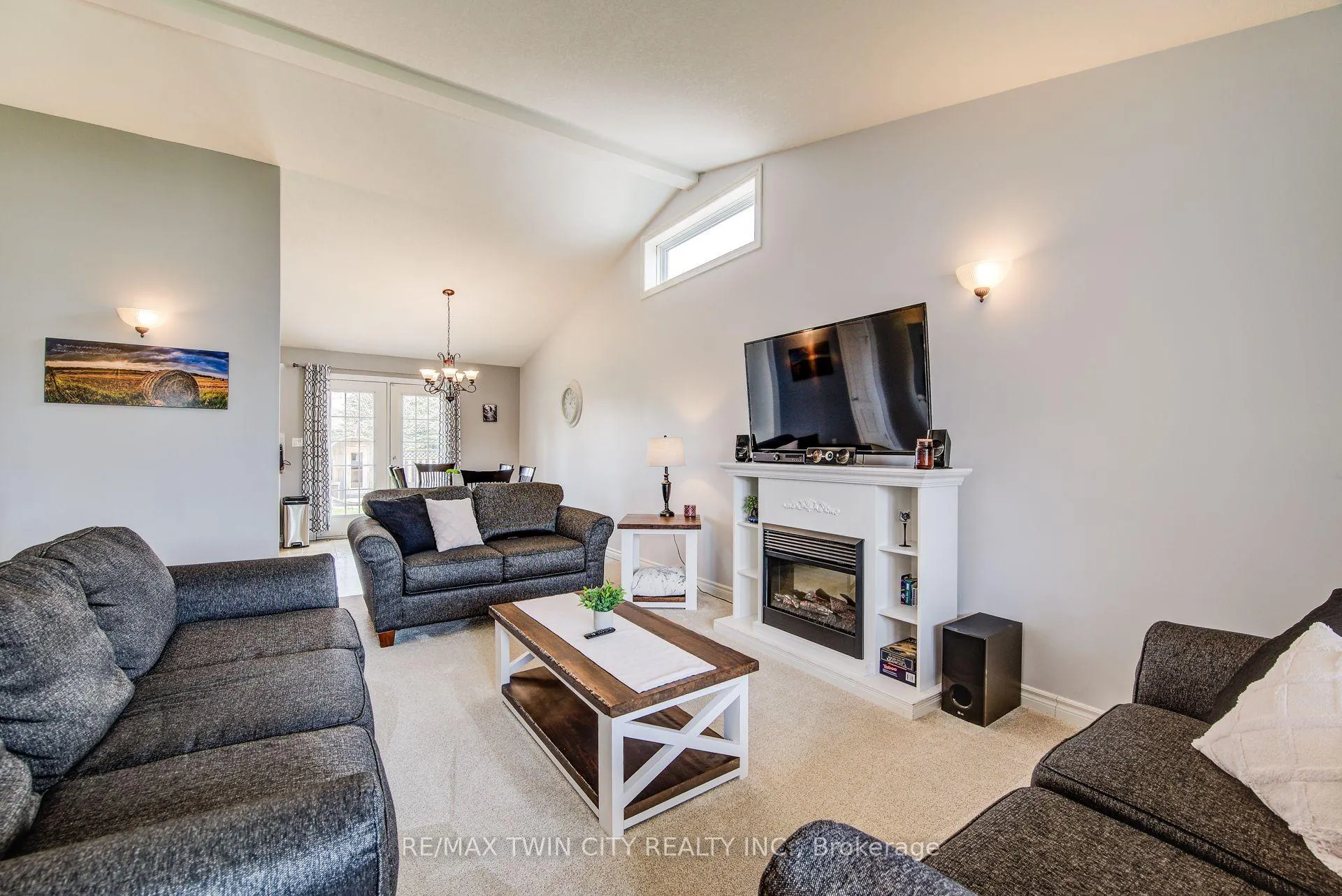 Photo 8 of 935 Baker Street S, North Perth, Listowel — HOMEH