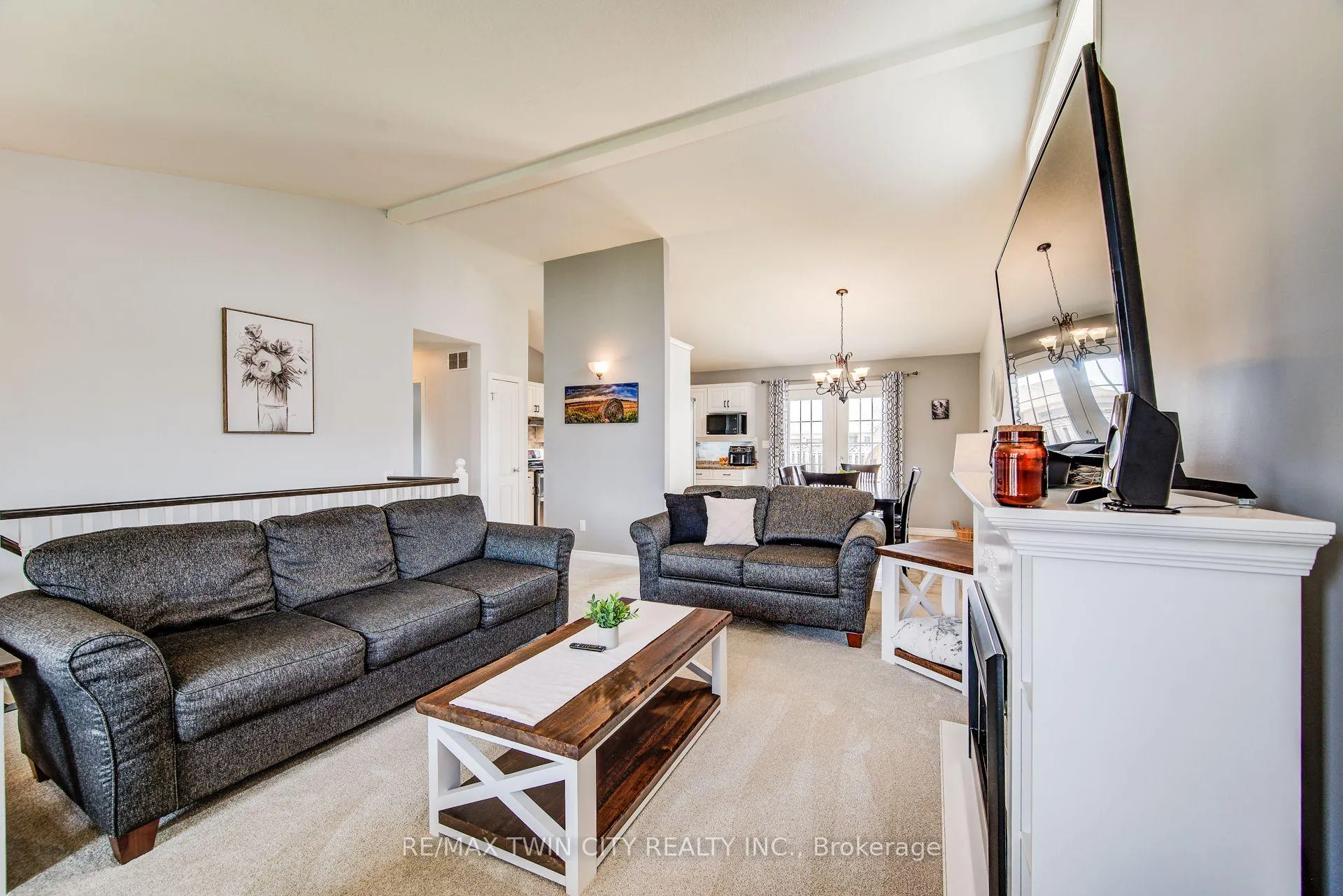 Photo 10 of 935 Baker Street S, North Perth, Listowel — HOMEH