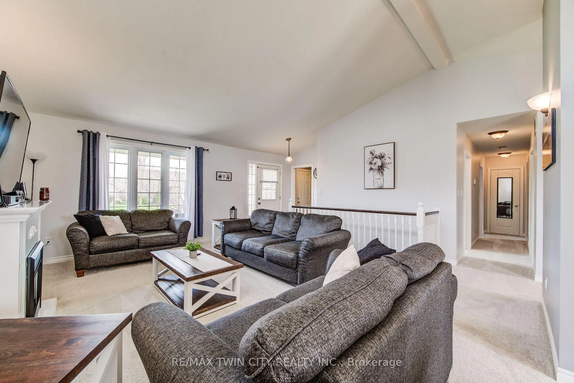 Photo 12 of 935 Baker Street S, North Perth, Listowel — HOMEH