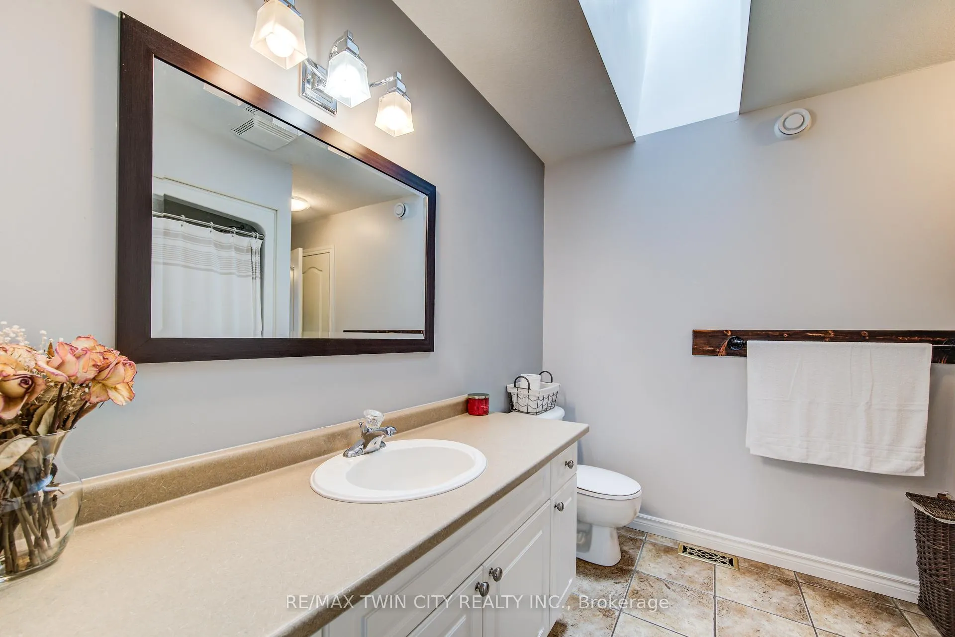 Photo 23 of 935 Baker Street S, North Perth, Listowel — HOMEH