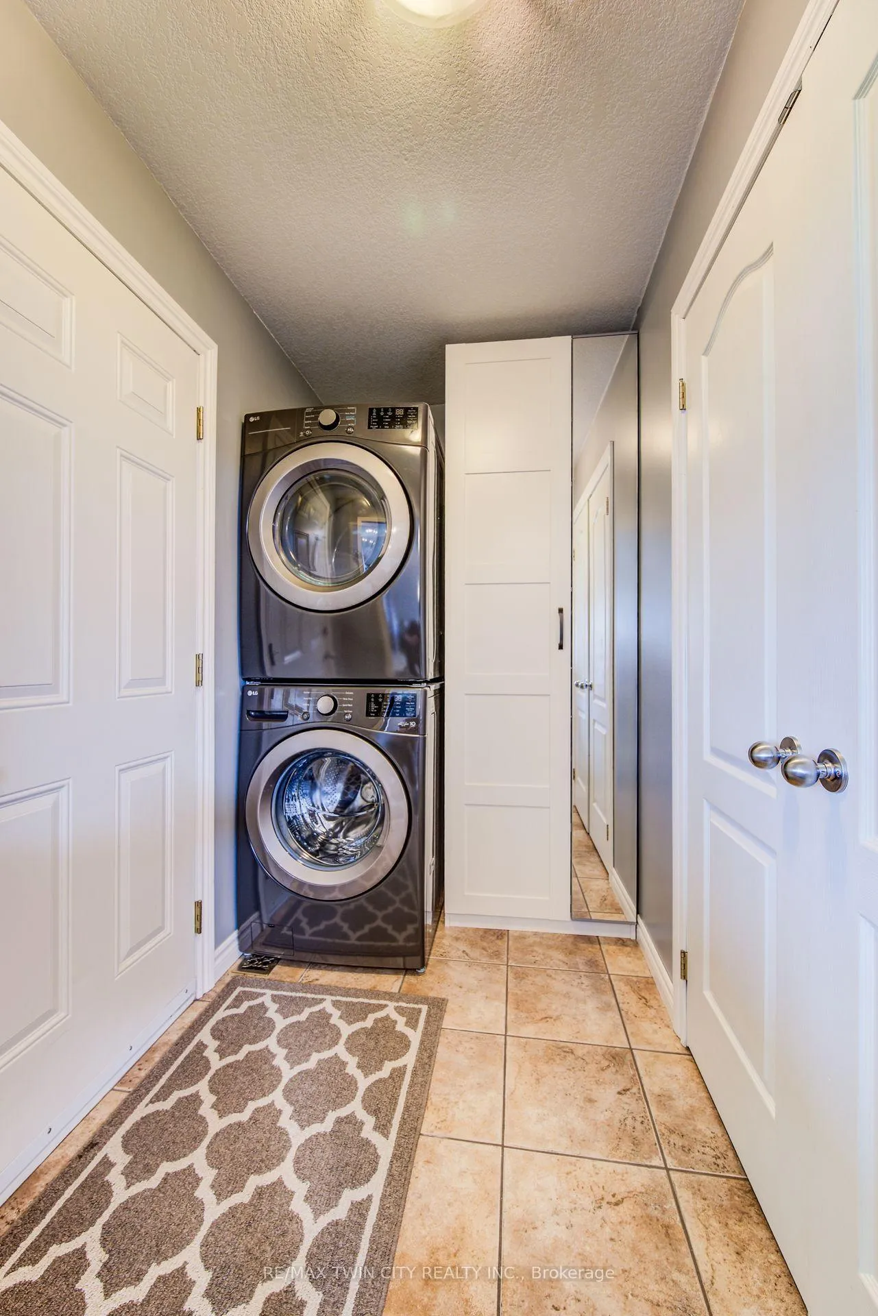 Photo 31 of 935 Baker Street S, North Perth, Listowel — HOMEH