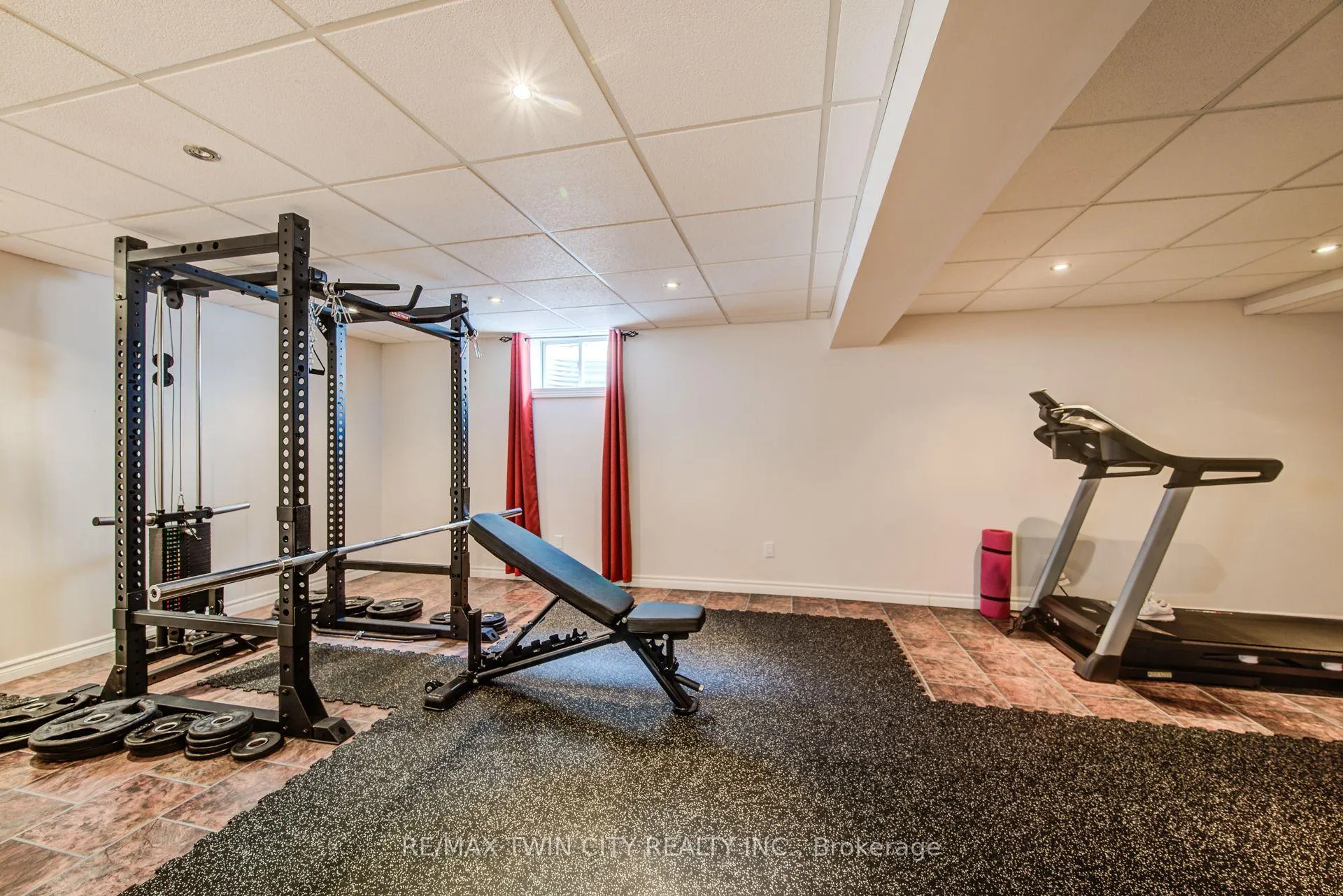 Photo 35 of 935 Baker Street S, North Perth, Listowel — HOMEH