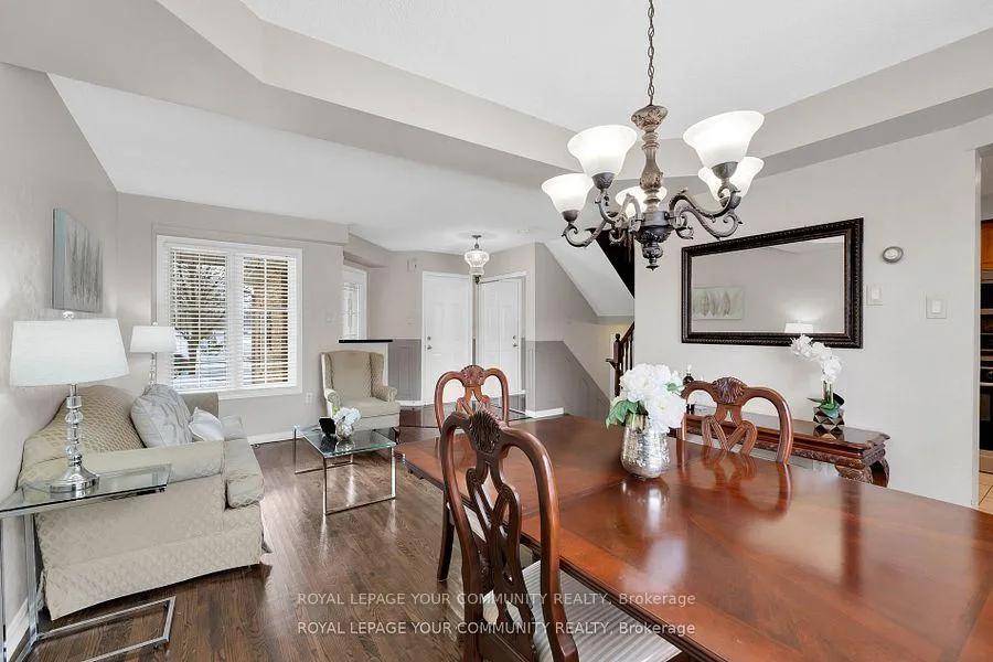 Photo 11 of 98 Sylwood Crescent, Vaughan, Maple — HOMEH
