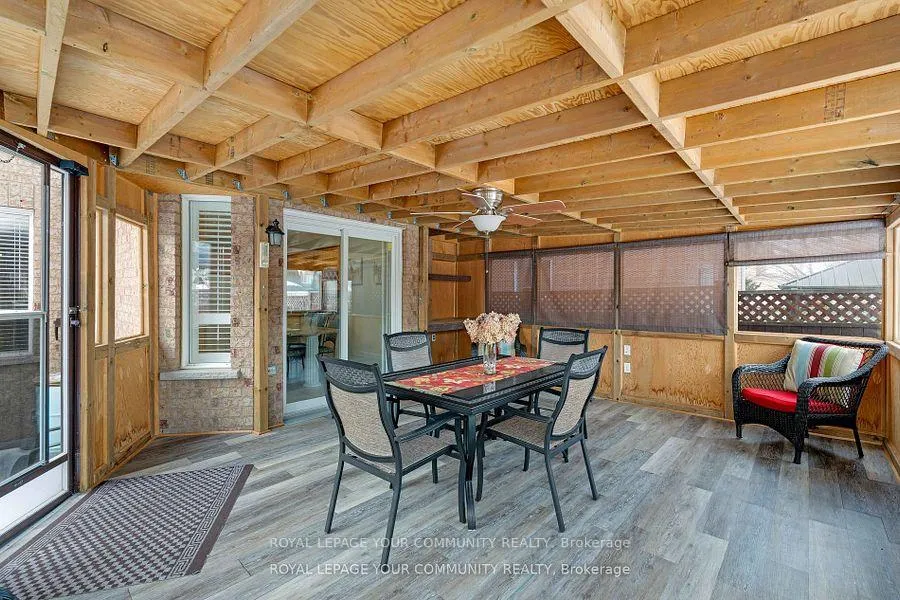 Photo 17 of 98 Sylwood Crescent, Vaughan, Maple — HOMEH