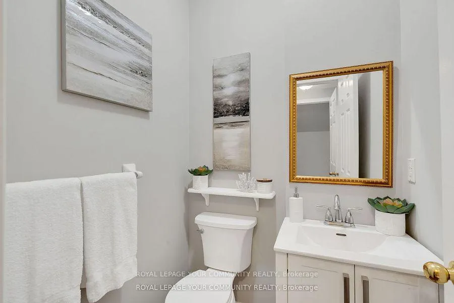 Photo 18 of 98 Sylwood Crescent, Vaughan, Maple — HOMEH