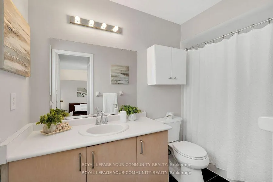 Photo 23 of 98 Sylwood Crescent, Vaughan, Maple — HOMEH