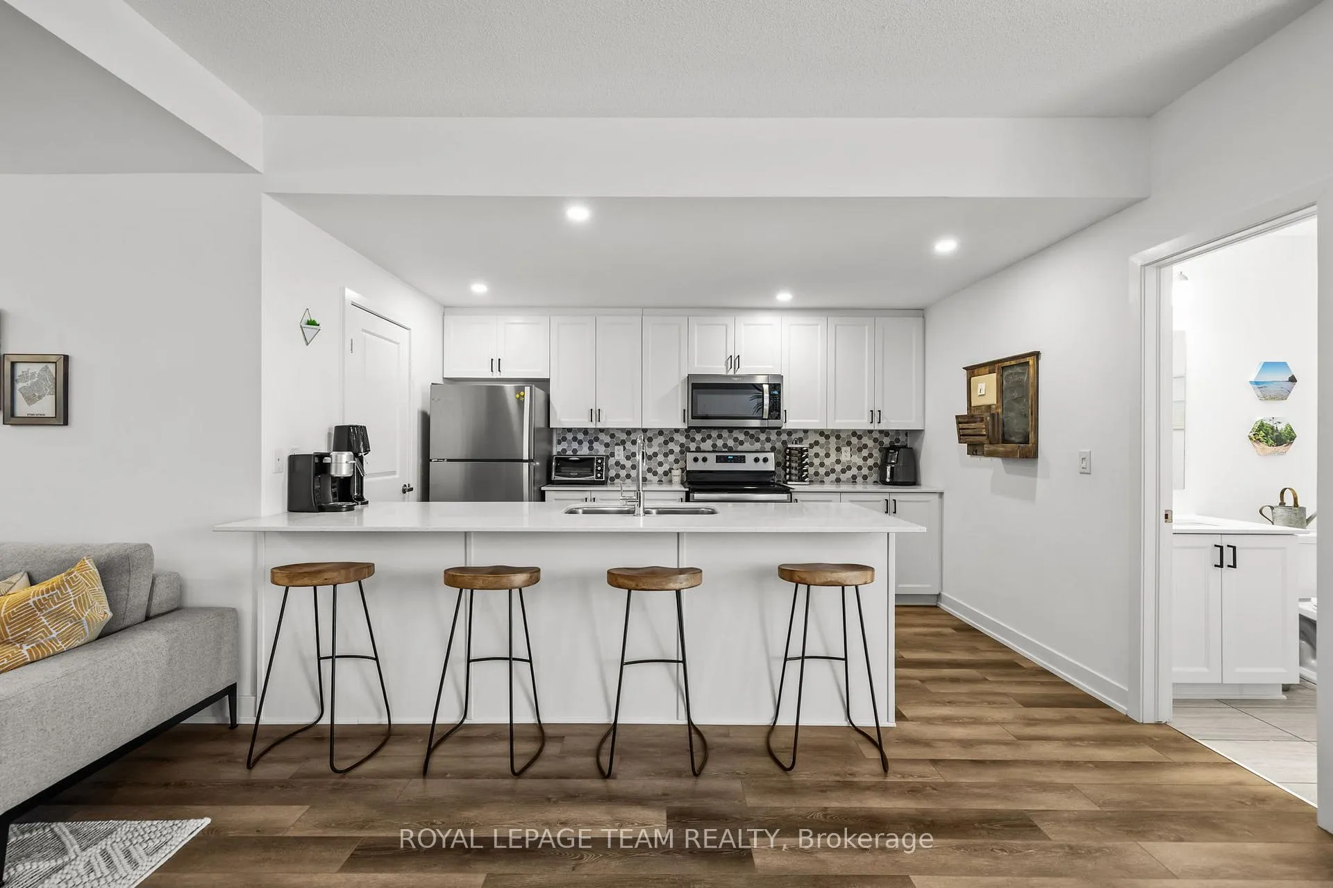 Photo 11 of 213 Big Sky Private, Ottawa, Leitrim — HOMEH