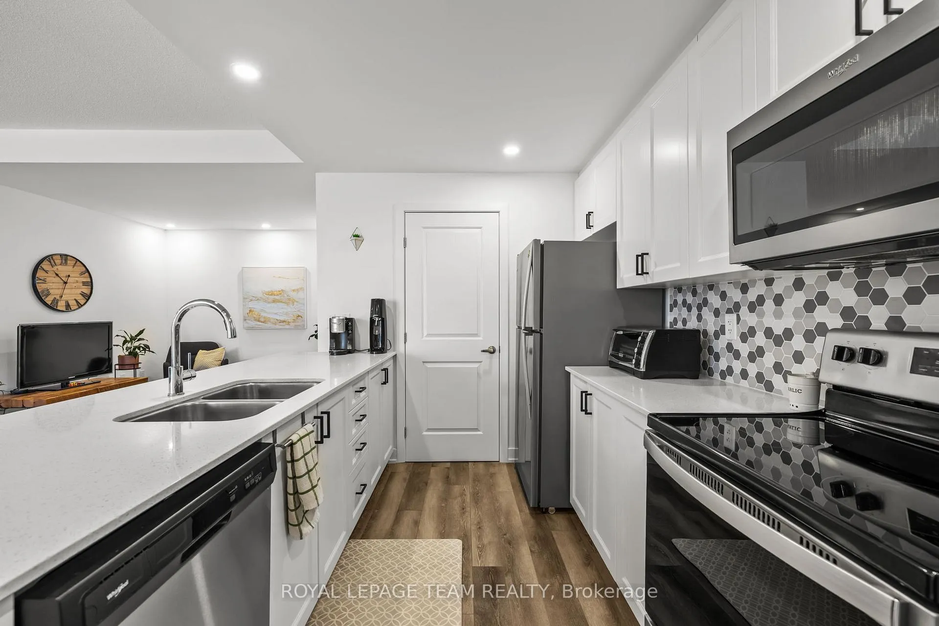 Photo 13 of 213 Big Sky Private, Ottawa, Leitrim — HOMEH