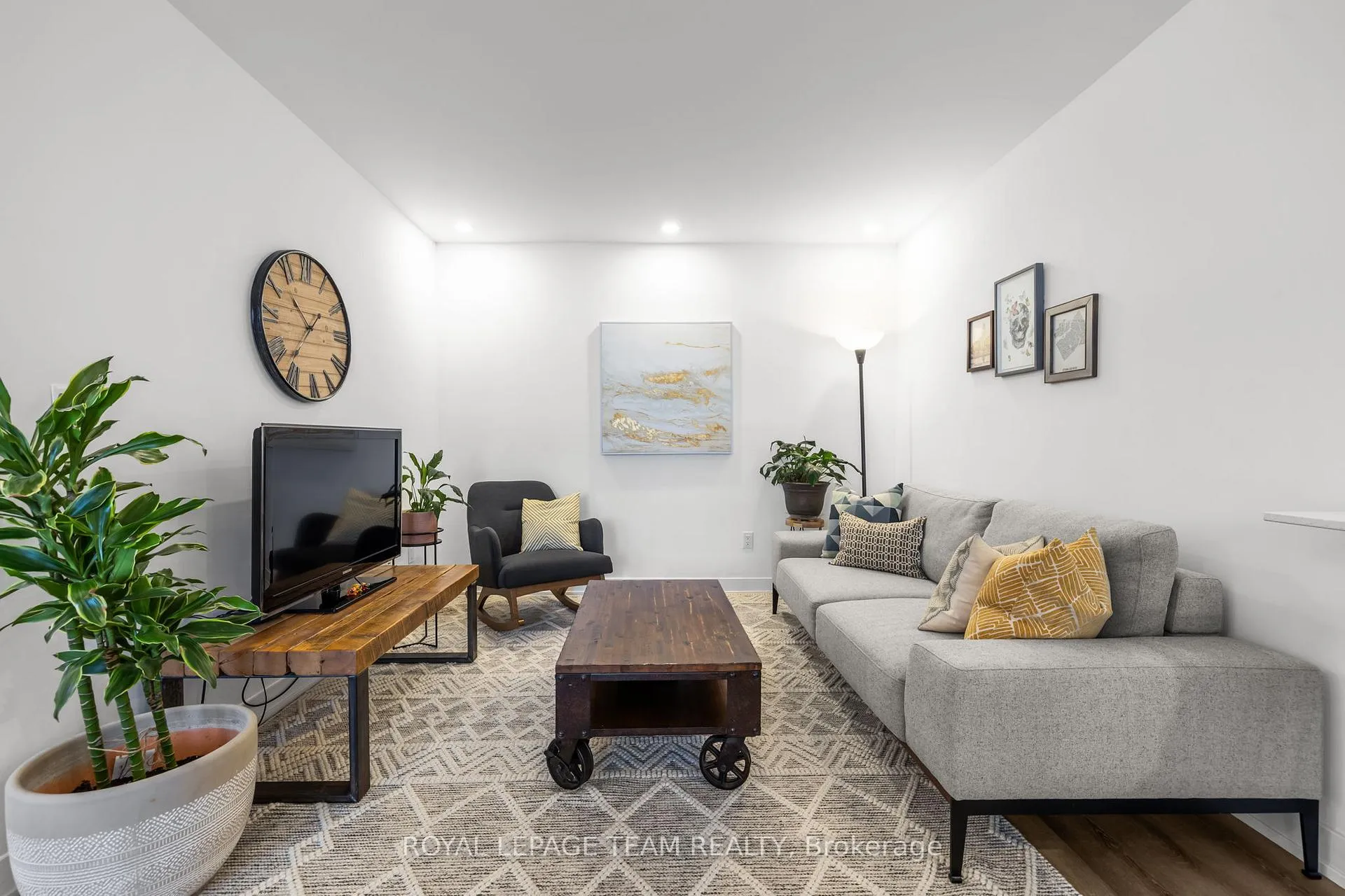 Photo 15 of 213 Big Sky Private, Ottawa, Leitrim — HOMEH