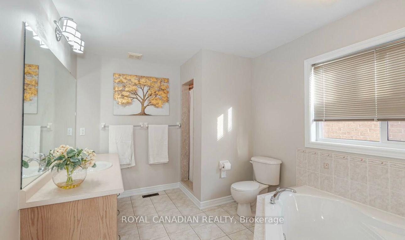 Photo 8 of 12 Martree Crescent, Brampton, Madoc — HOMEH