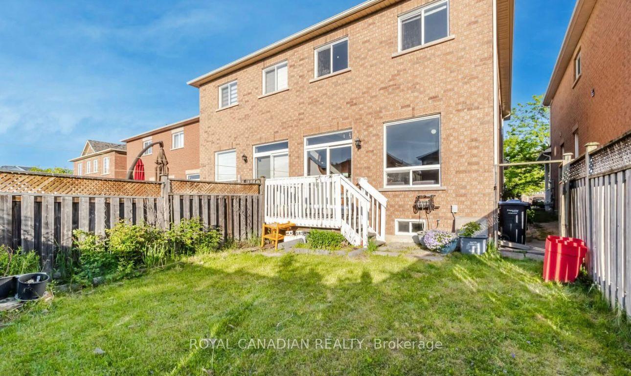 Photo 9 of 12 Martree Crescent, Brampton, Madoc — HOMEH