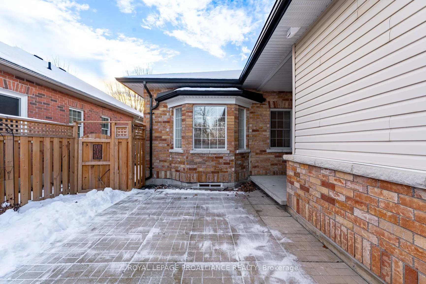 Photo 9 of 866 Wilkins Gate, Cobourg — HOMEH