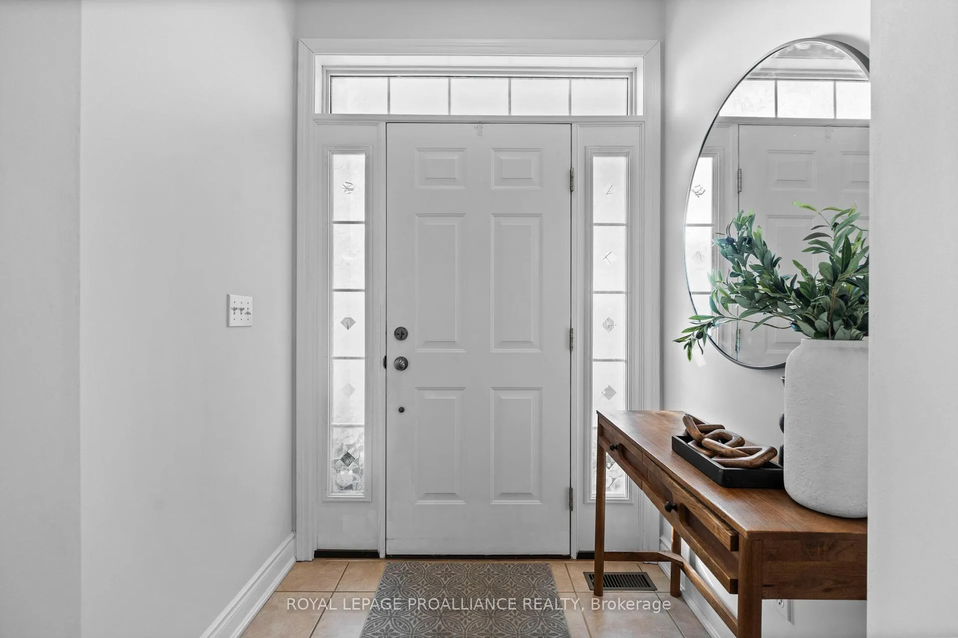 Photo 14 of 866 Wilkins Gate, Cobourg — HOMEH