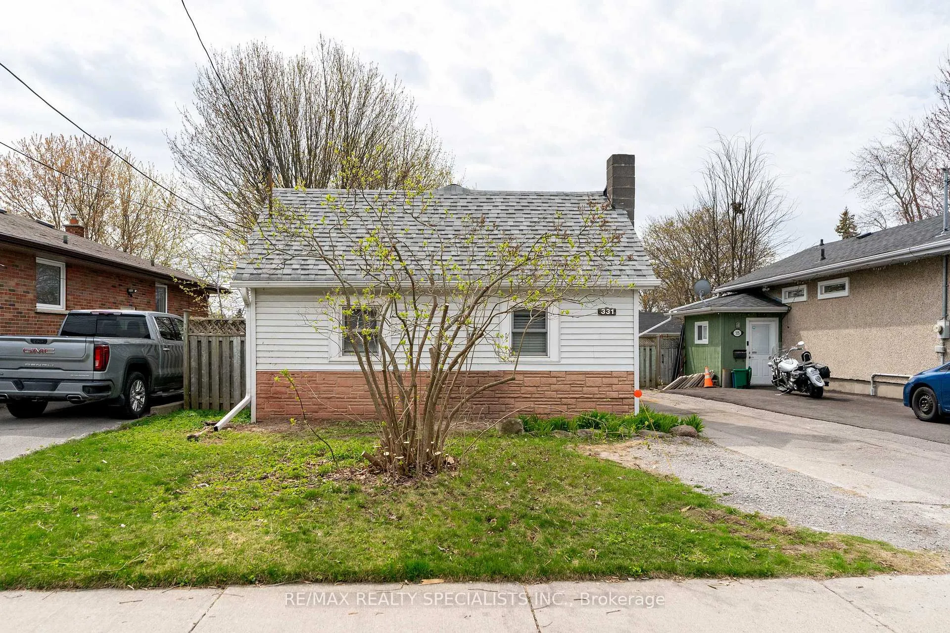 Photo 5 of 331 Annapolis Avenue, Oshawa, McLaughlin — HOMEH