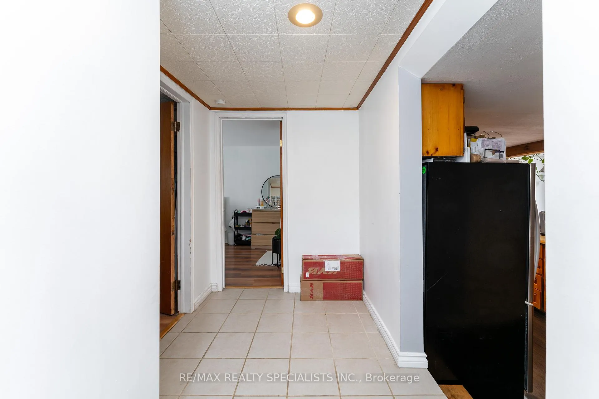 Photo 9 of 331 Annapolis Avenue, Oshawa, McLaughlin — HOMEH