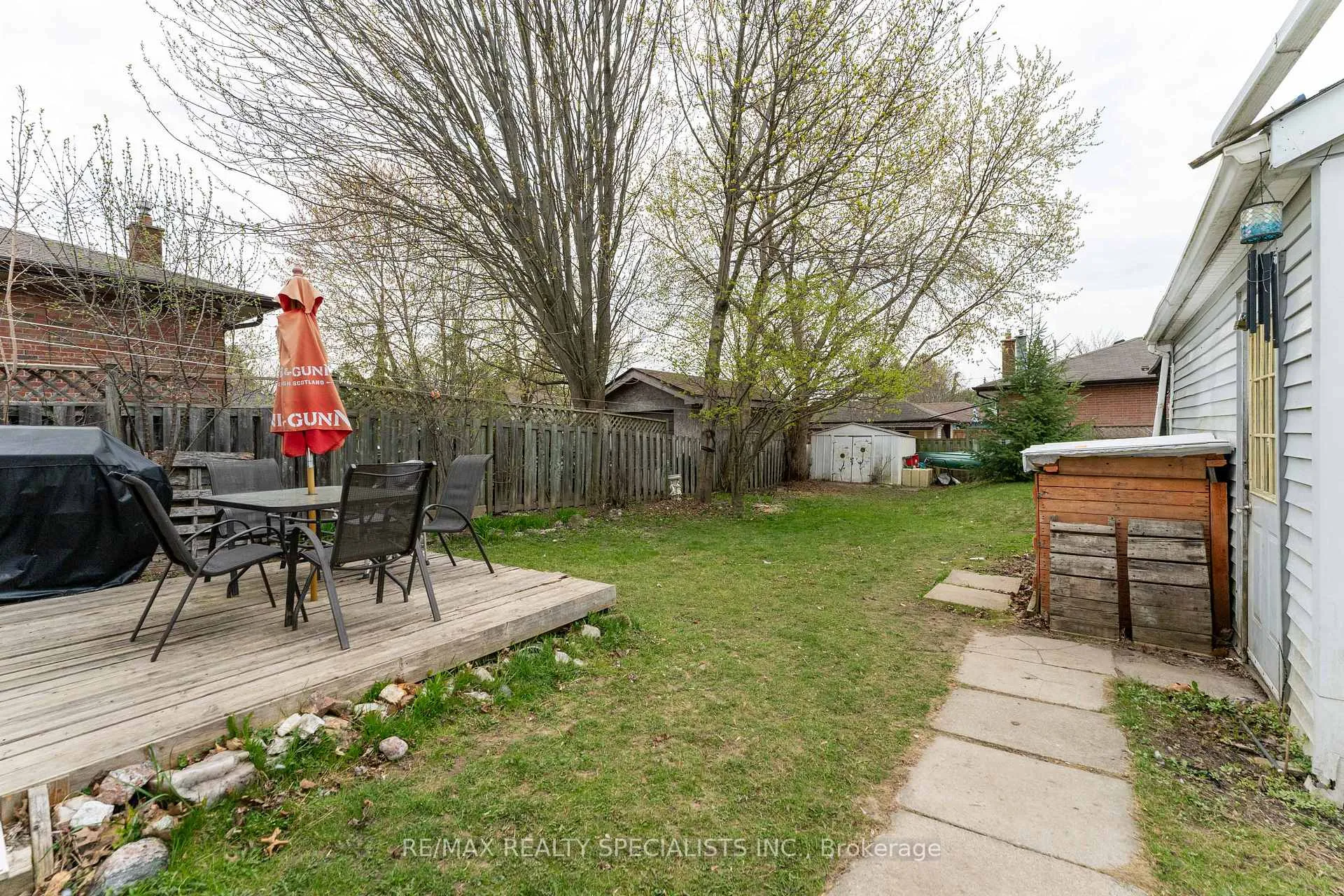 Photo 23 of 331 Annapolis Avenue, Oshawa, McLaughlin — HOMEH