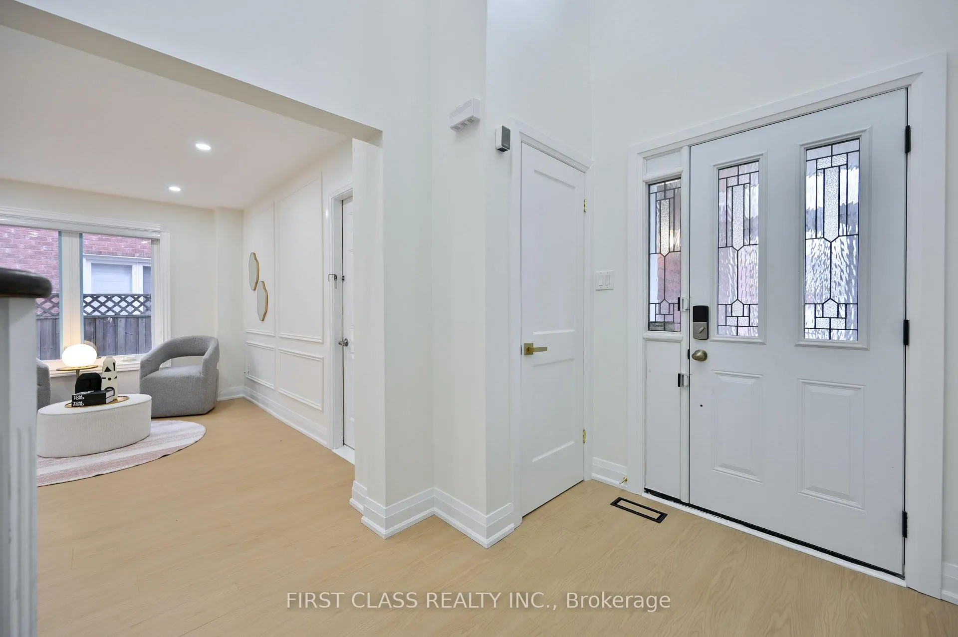 Photo 4 of 151 Stather Crescent, Markham, Milliken Mills East — HOMEH