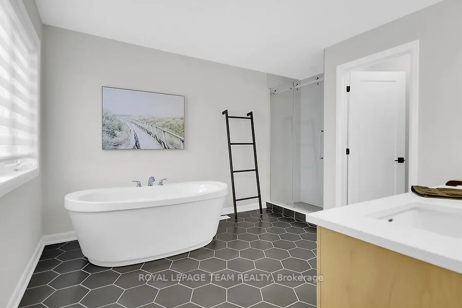 Photo 25 of 36 Conch Way, Ottawa, Mahogany Community — HOMEH