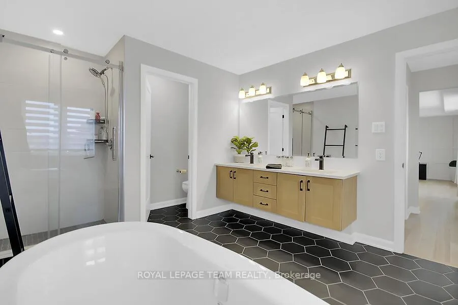 Photo 27 of 36 Conch Way, Ottawa, Mahogany Community — HOMEH