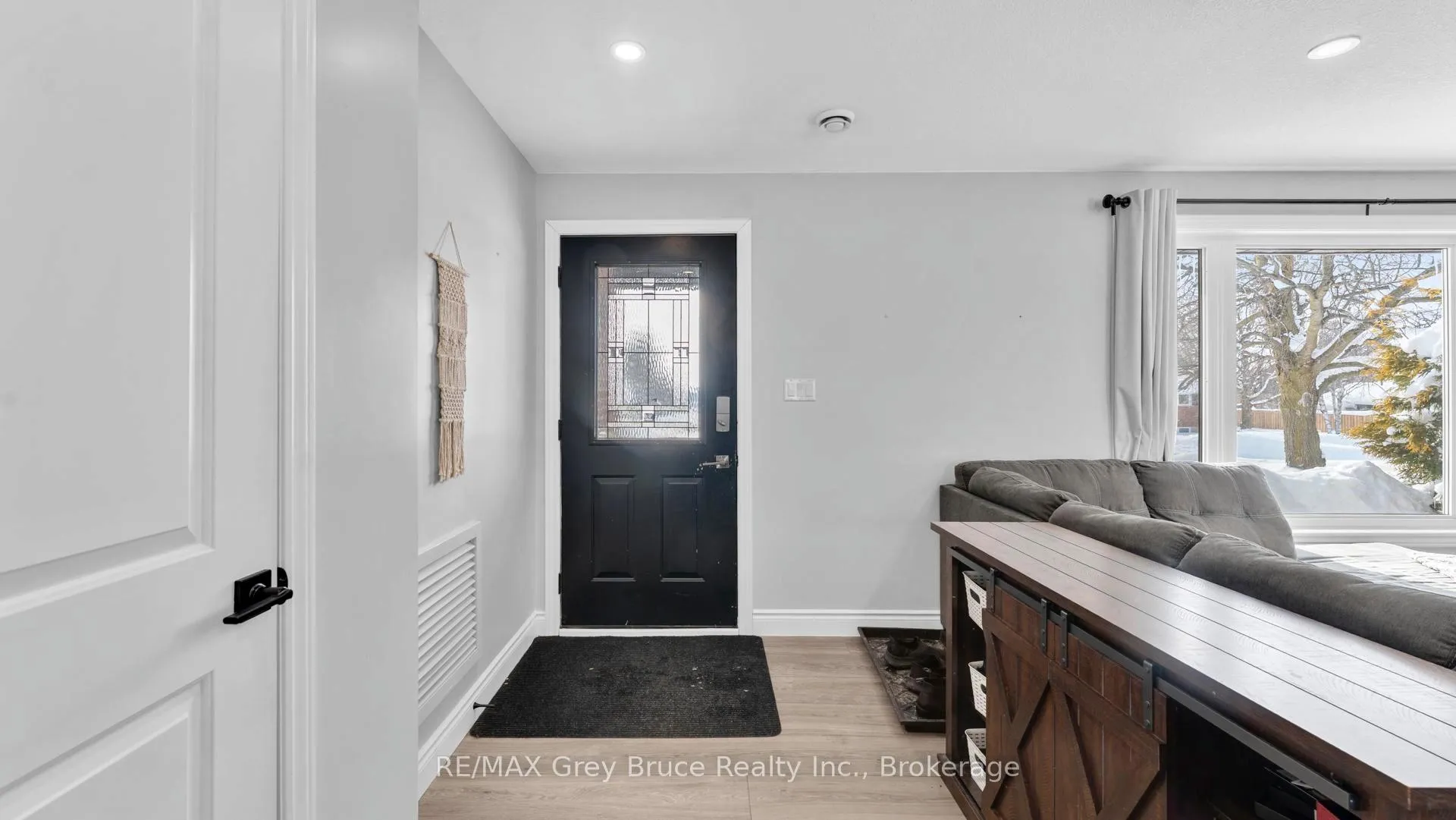 Photo 5 of 17 Bradley Street, Arran-Elderslie — HOMEH