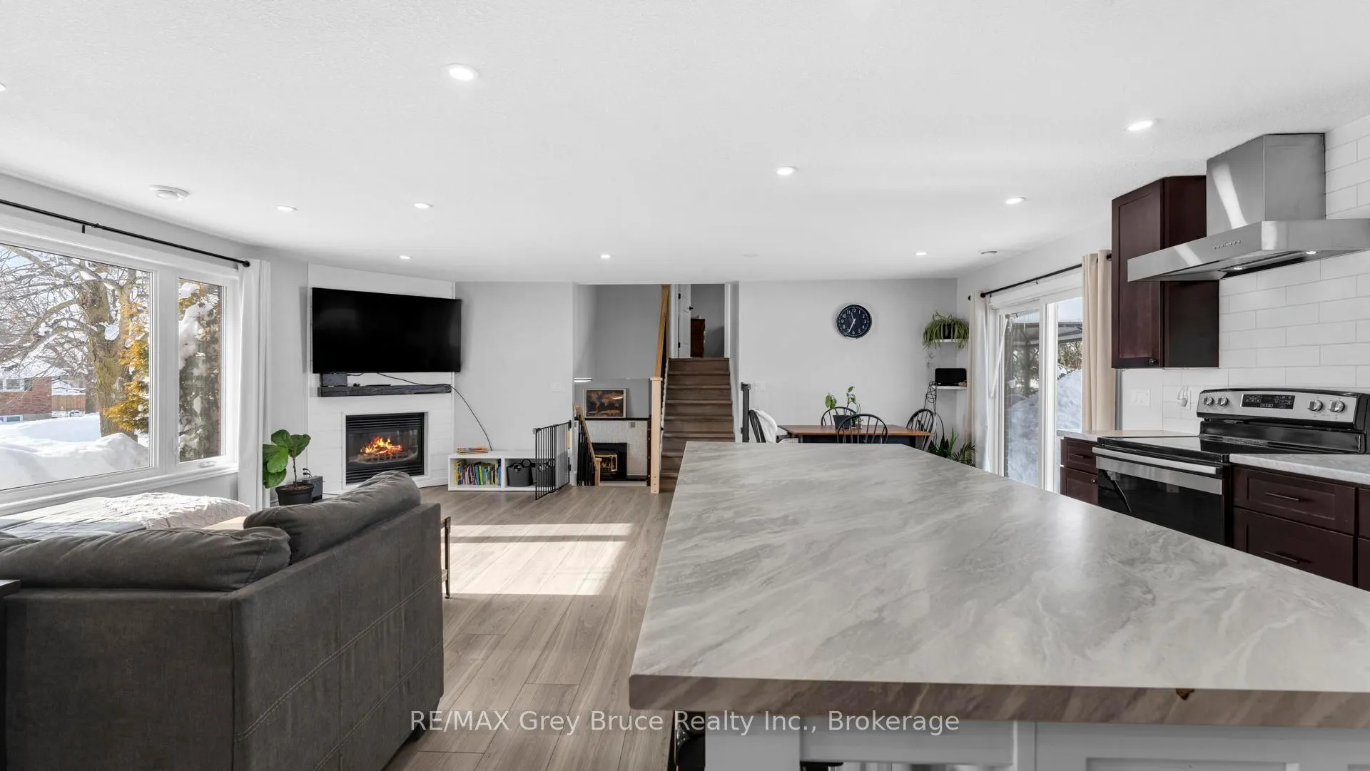 Photo 11 of 17 Bradley Street, Arran-Elderslie — HOMEH